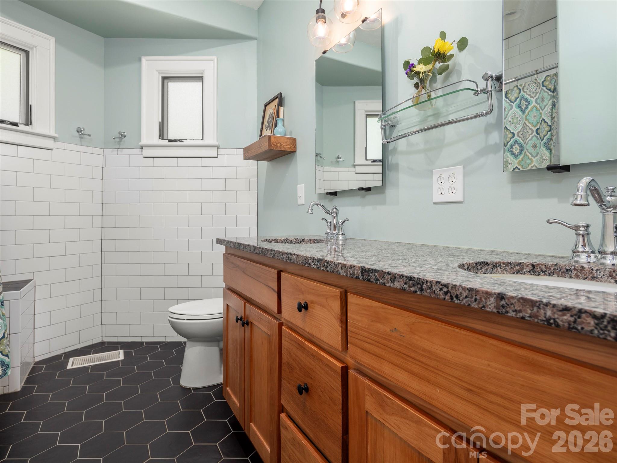 117 Jackson Street Property Photo 15