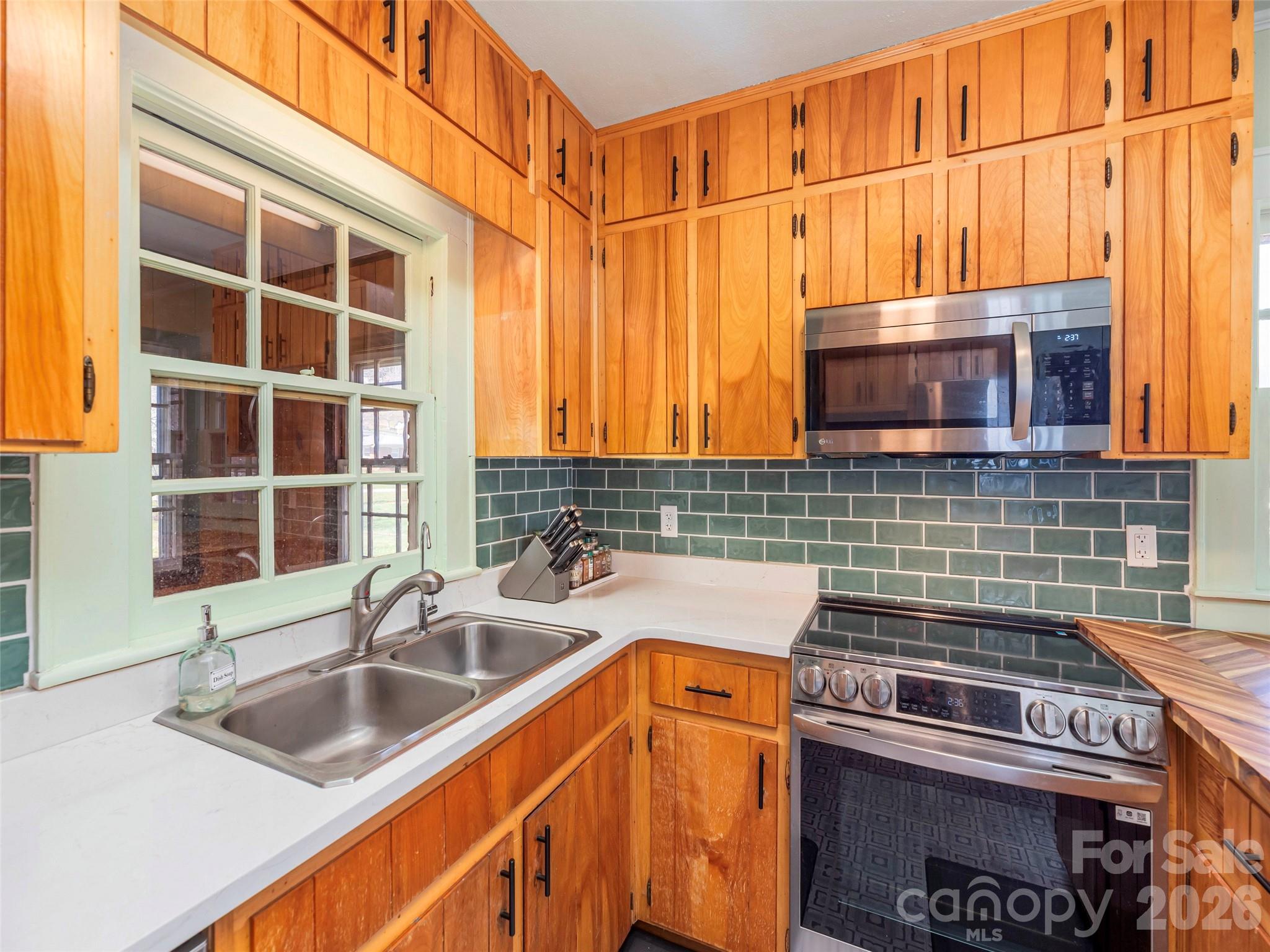 20 Zemery Lane Property Photo 12