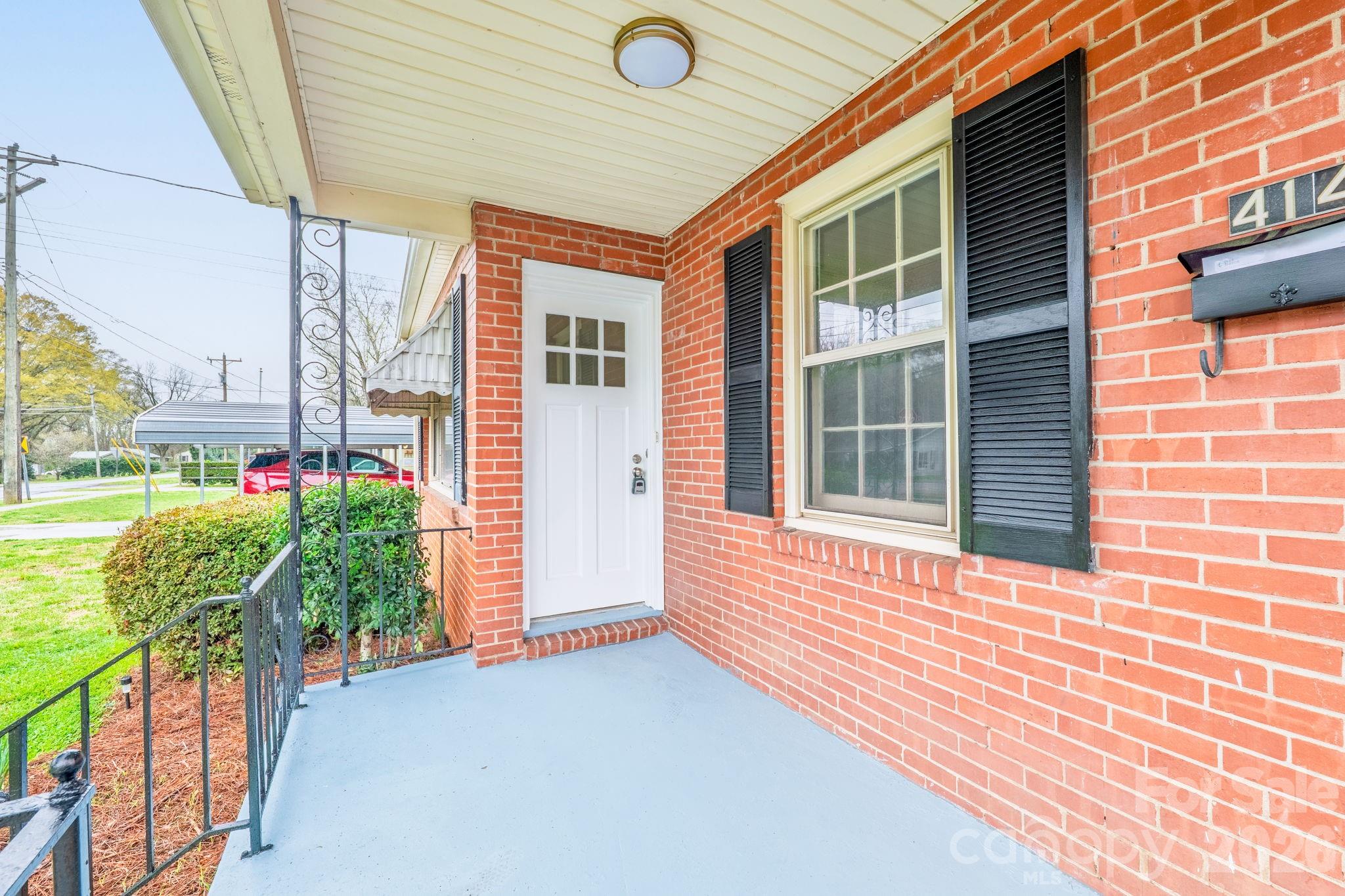 414 Ridge Street Property Photo 4