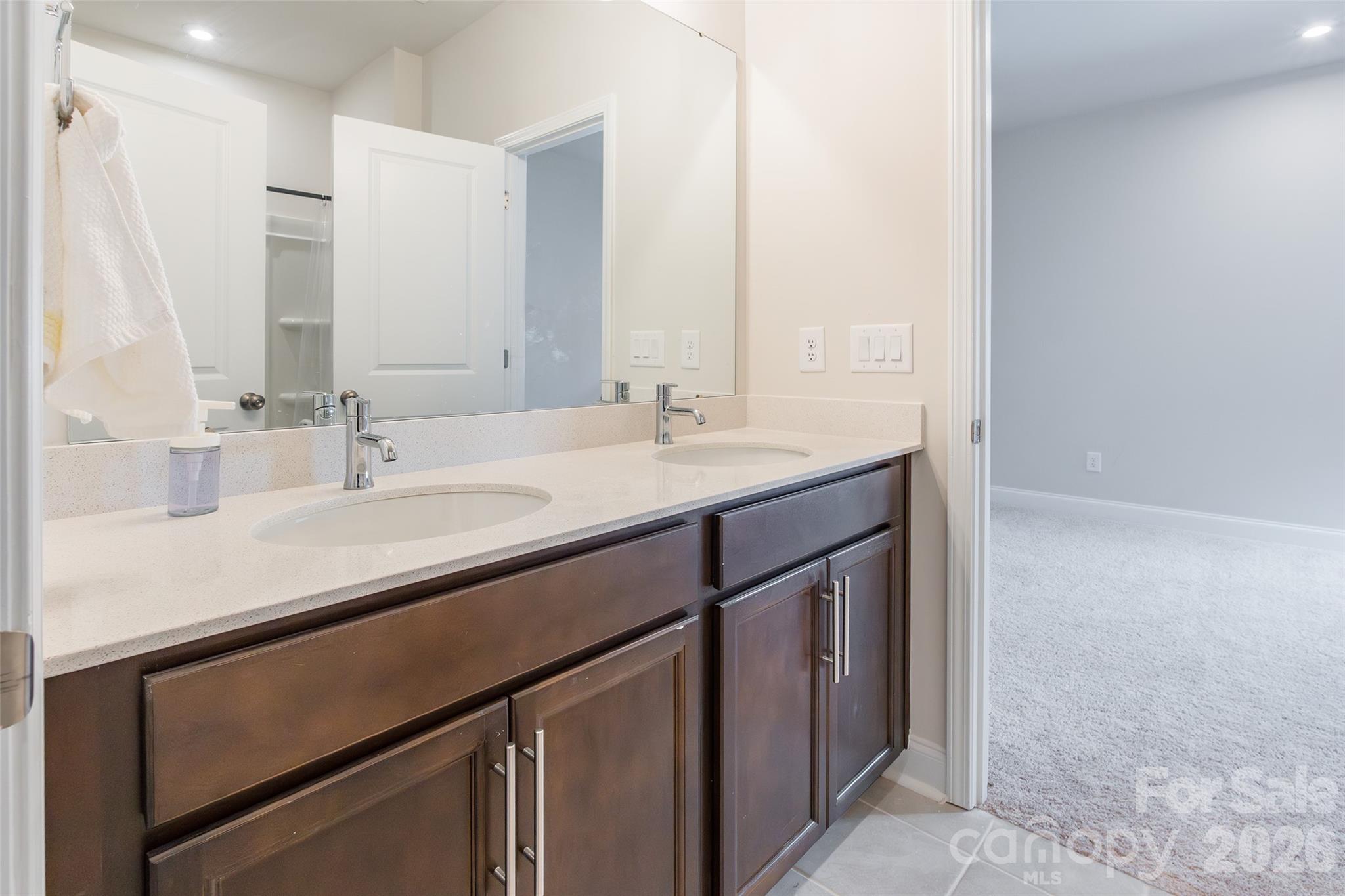 115 Hadley Court Property Photo 27