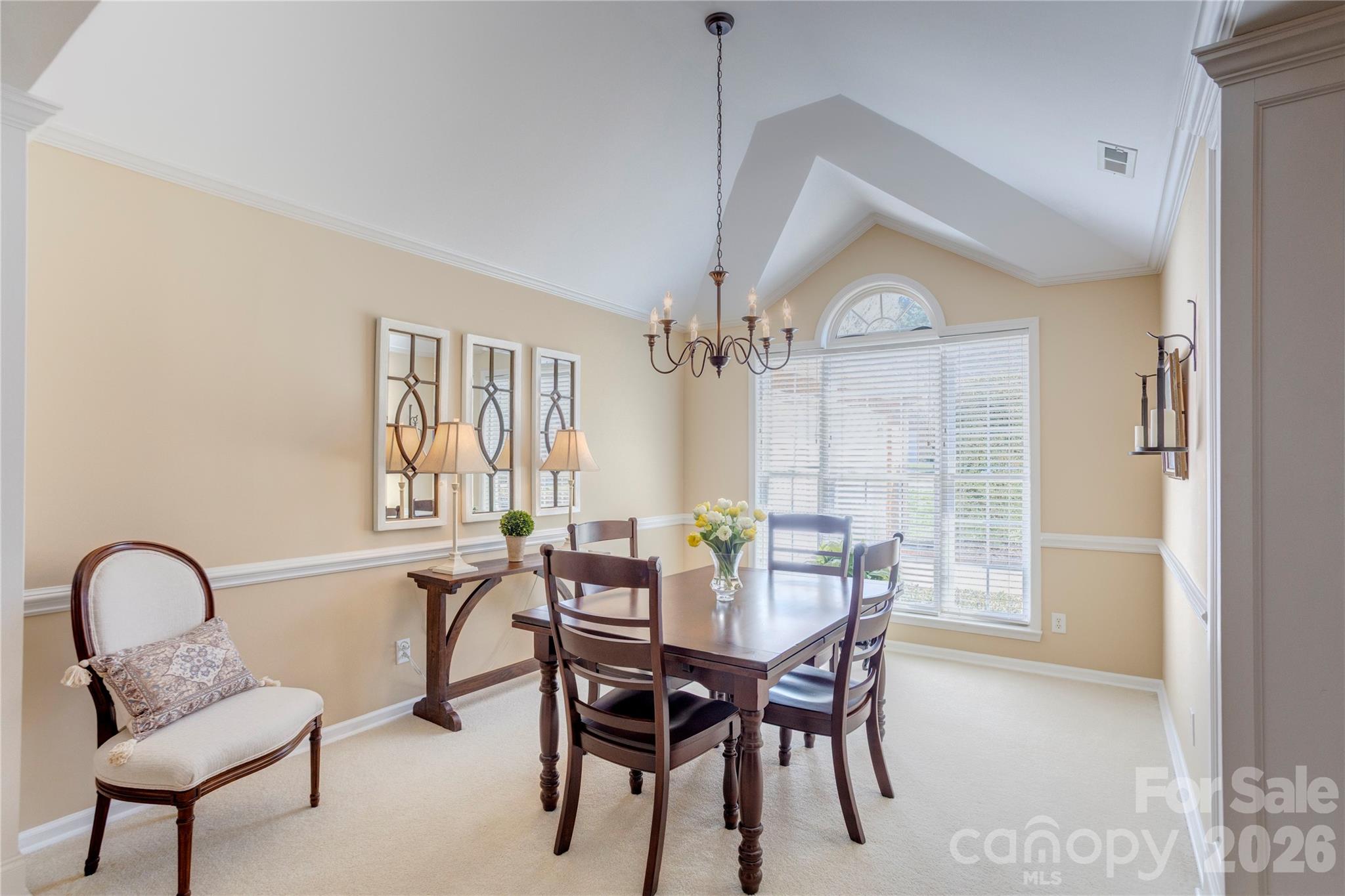 580 Gatsby Place Property Photo 7