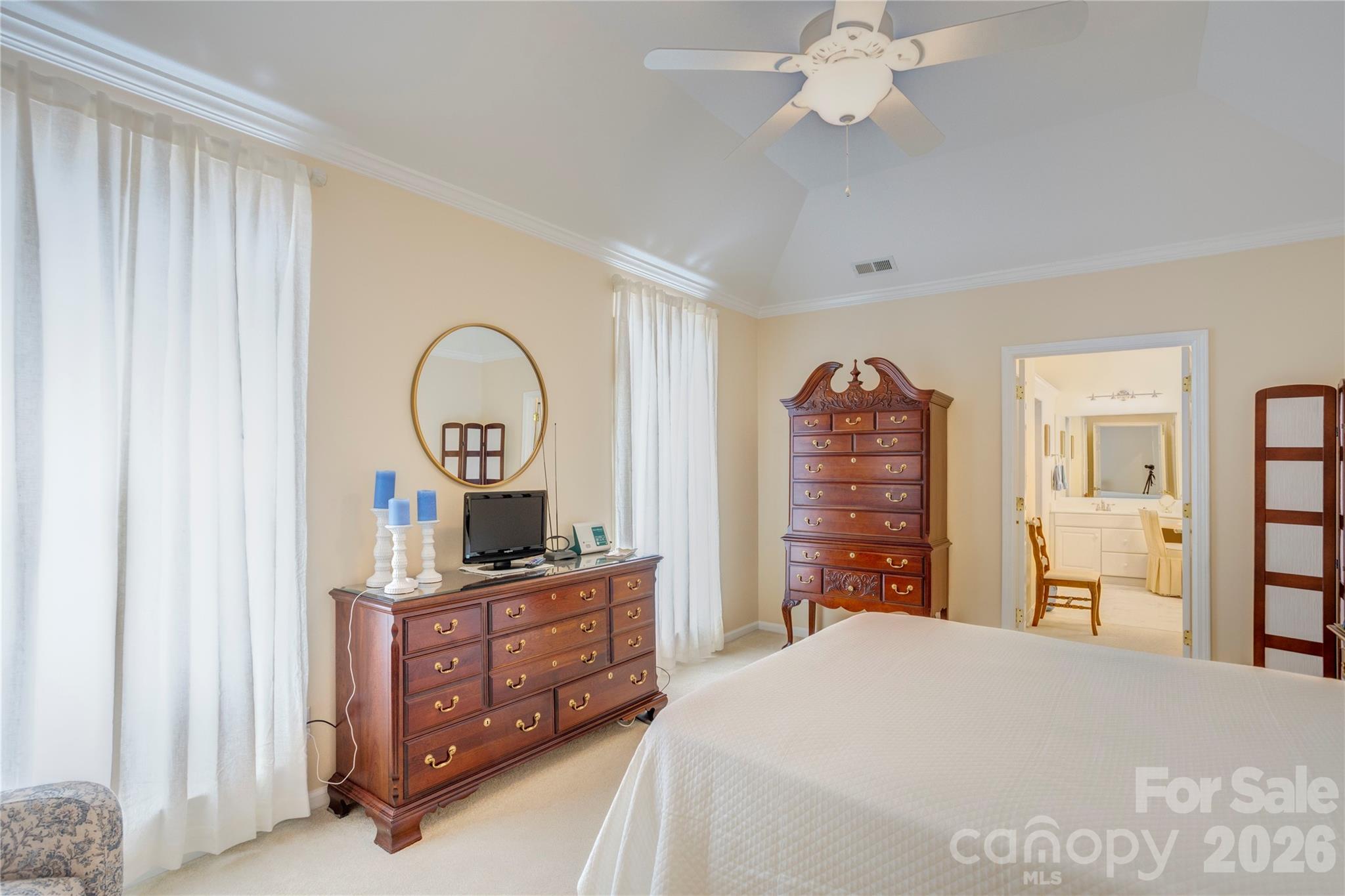 580 Gatsby Place Property Photo 10