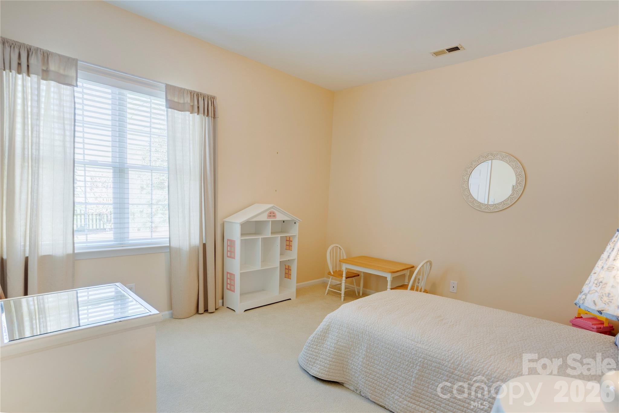 580 Gatsby Place Property Photo 18