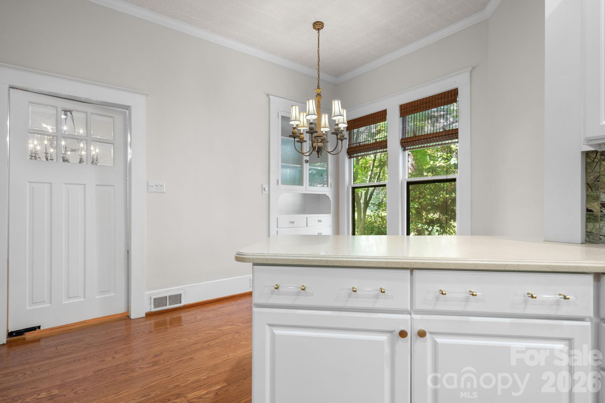 130 N Mulberry Street Property Photo 13