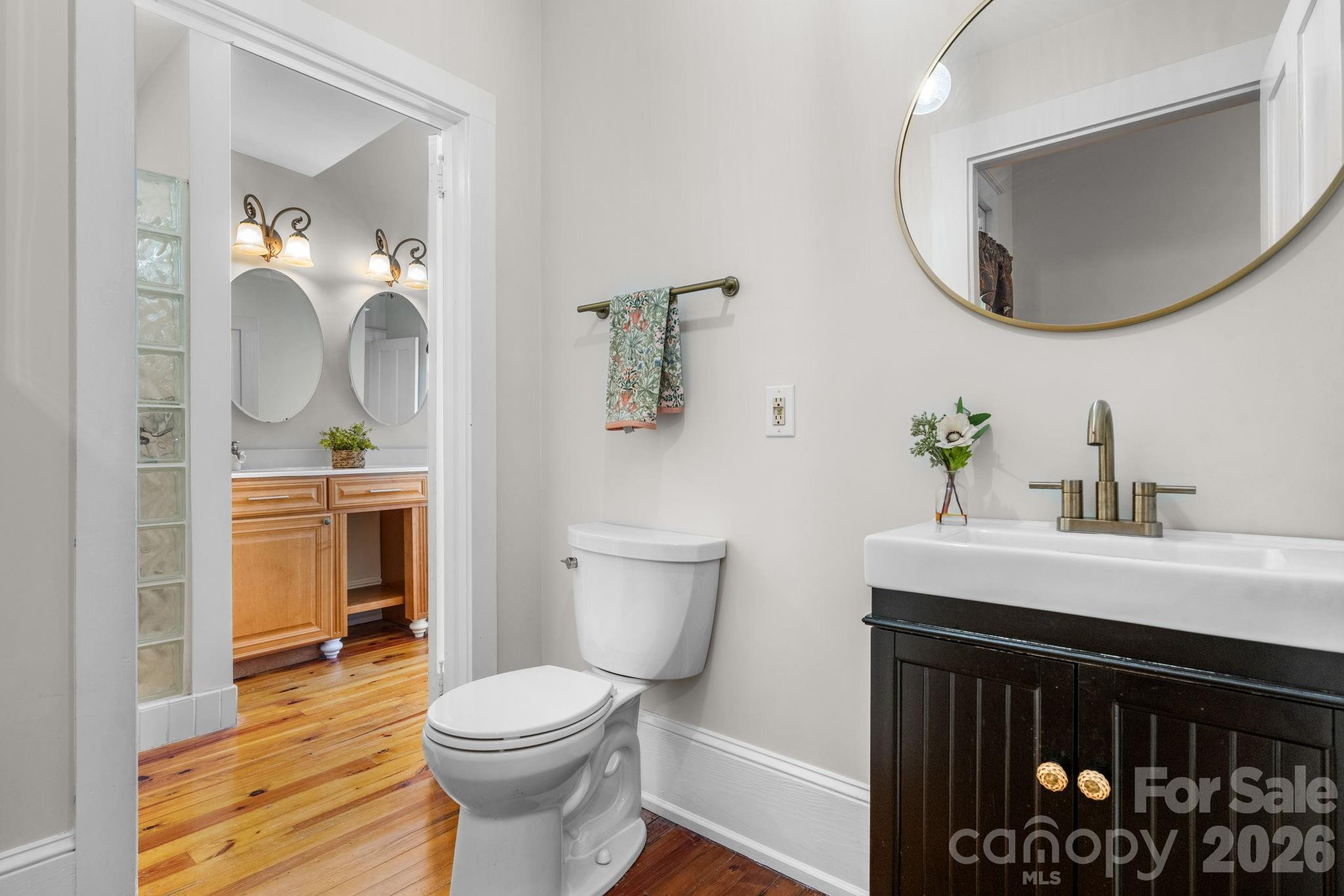 130 N Mulberry Street Property Photo 19