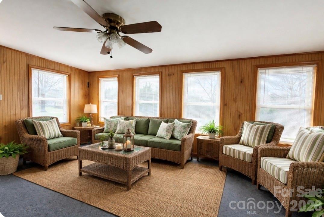 1709 Acorn Avenue Property Photo 11