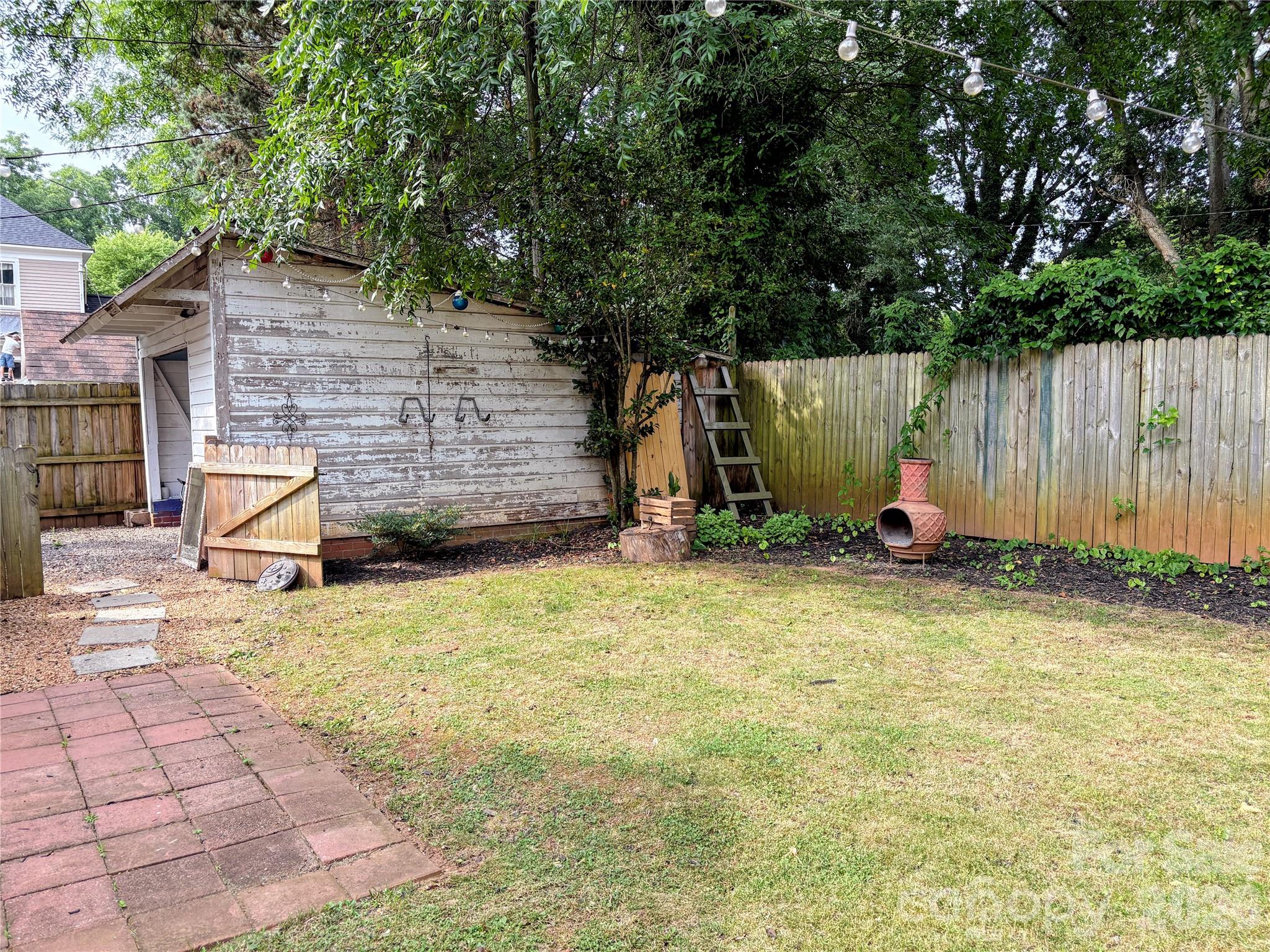 416 S Race Street Property Photo 10