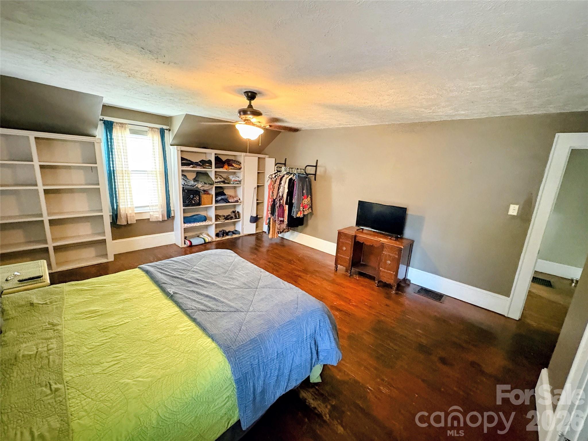 416 S Race Street Property Photo 29