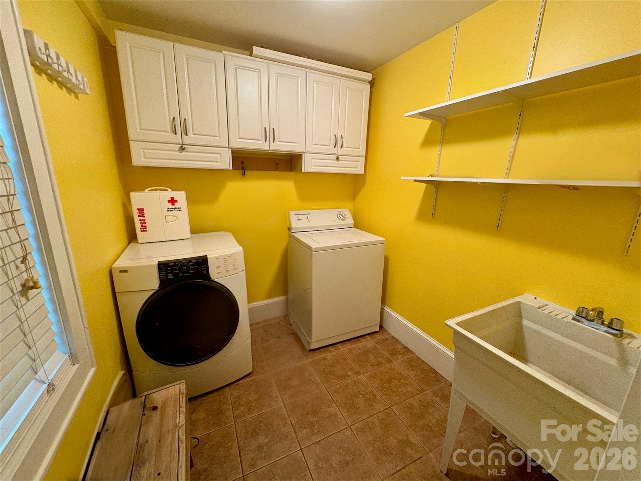 416 S Race Street Property Photo 44