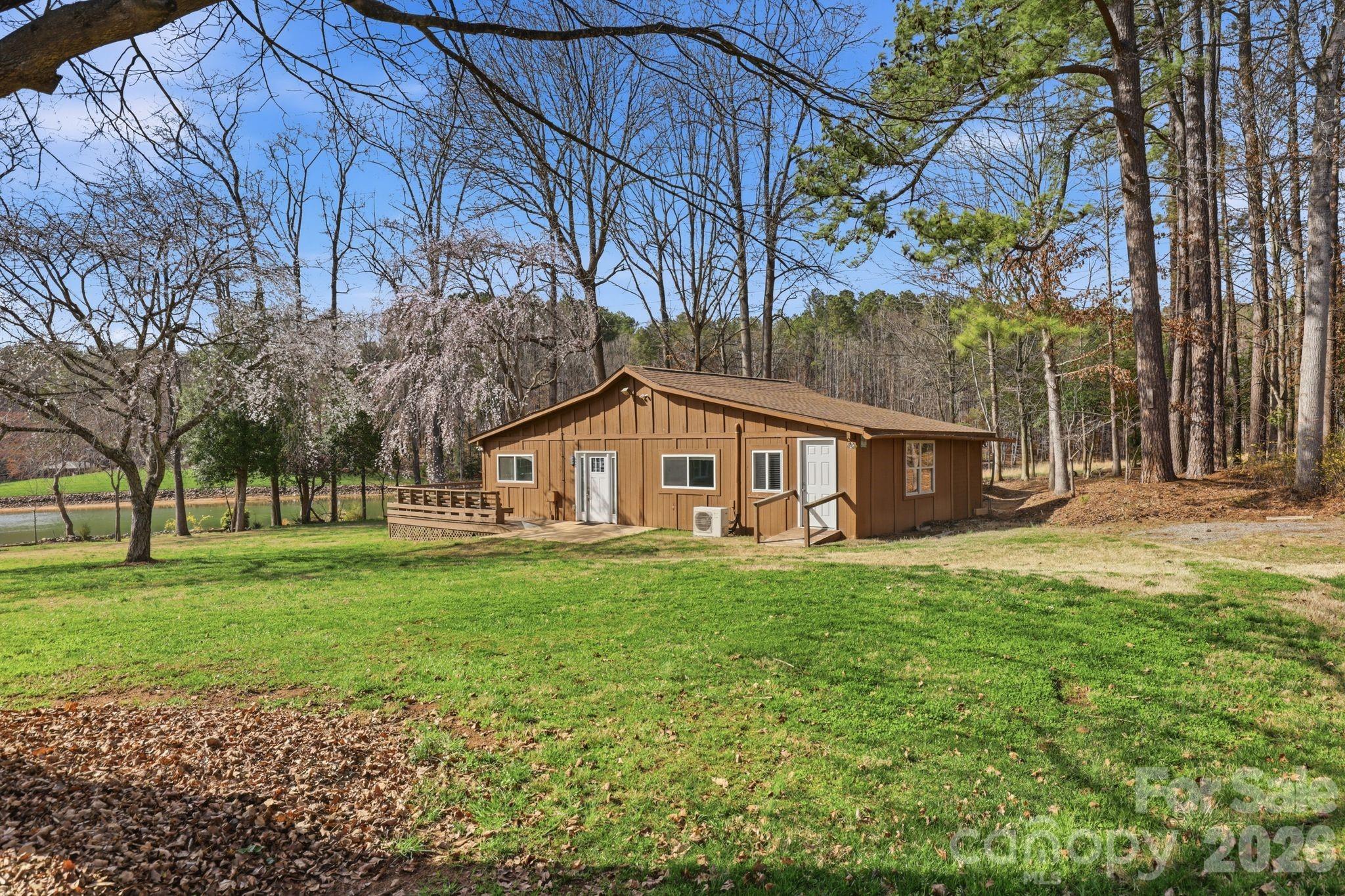 232 Apache Road Property Photo 16