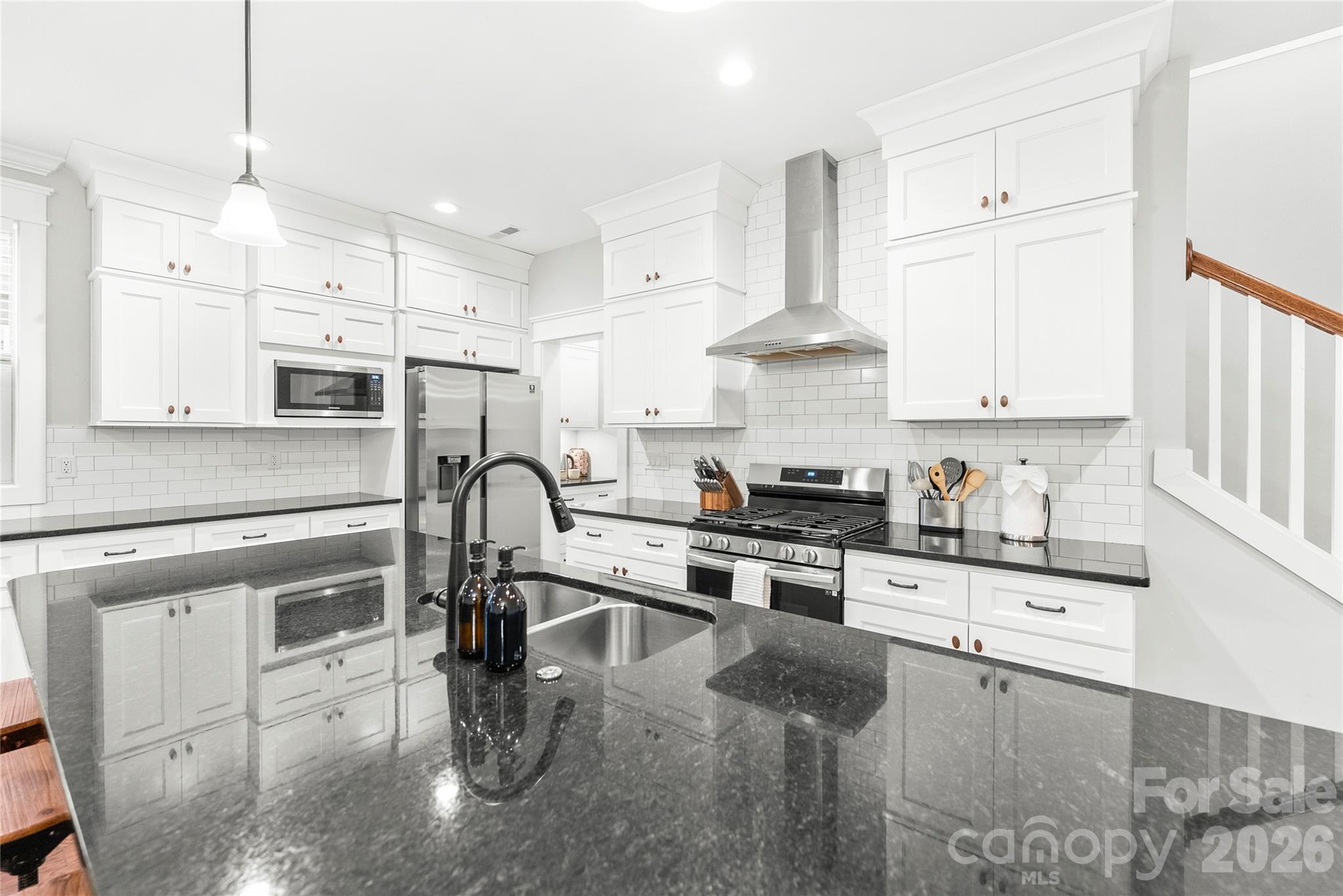 509 Sweet Birch Park Lane Property Photo 8