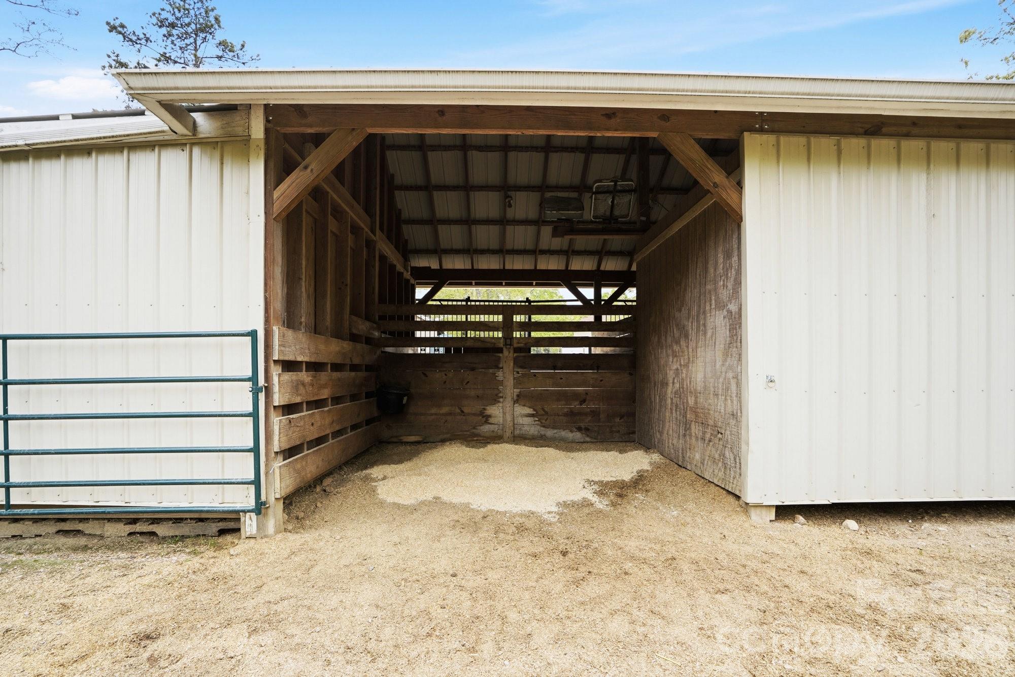 5508 Mcwhorter Road Property Photo 4
