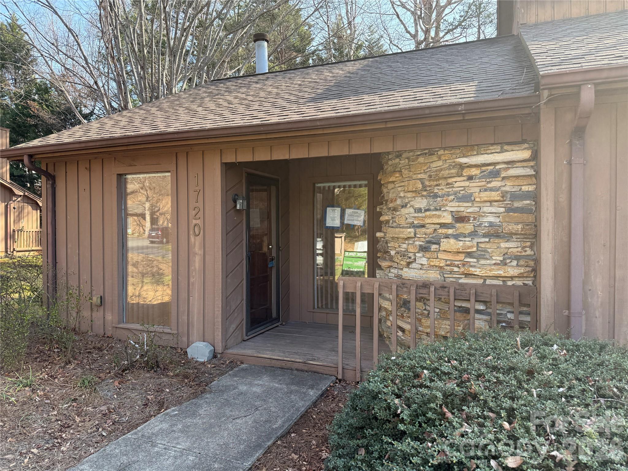 1720 12th Street Property Photo 1