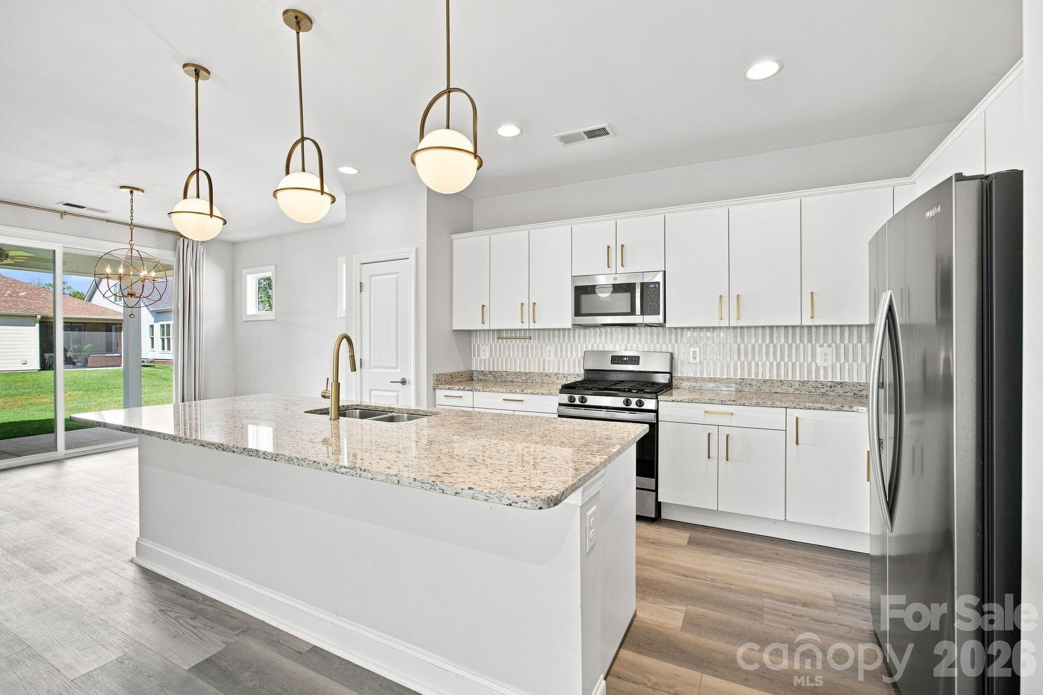 5968 Pier Drive Property Photo 8