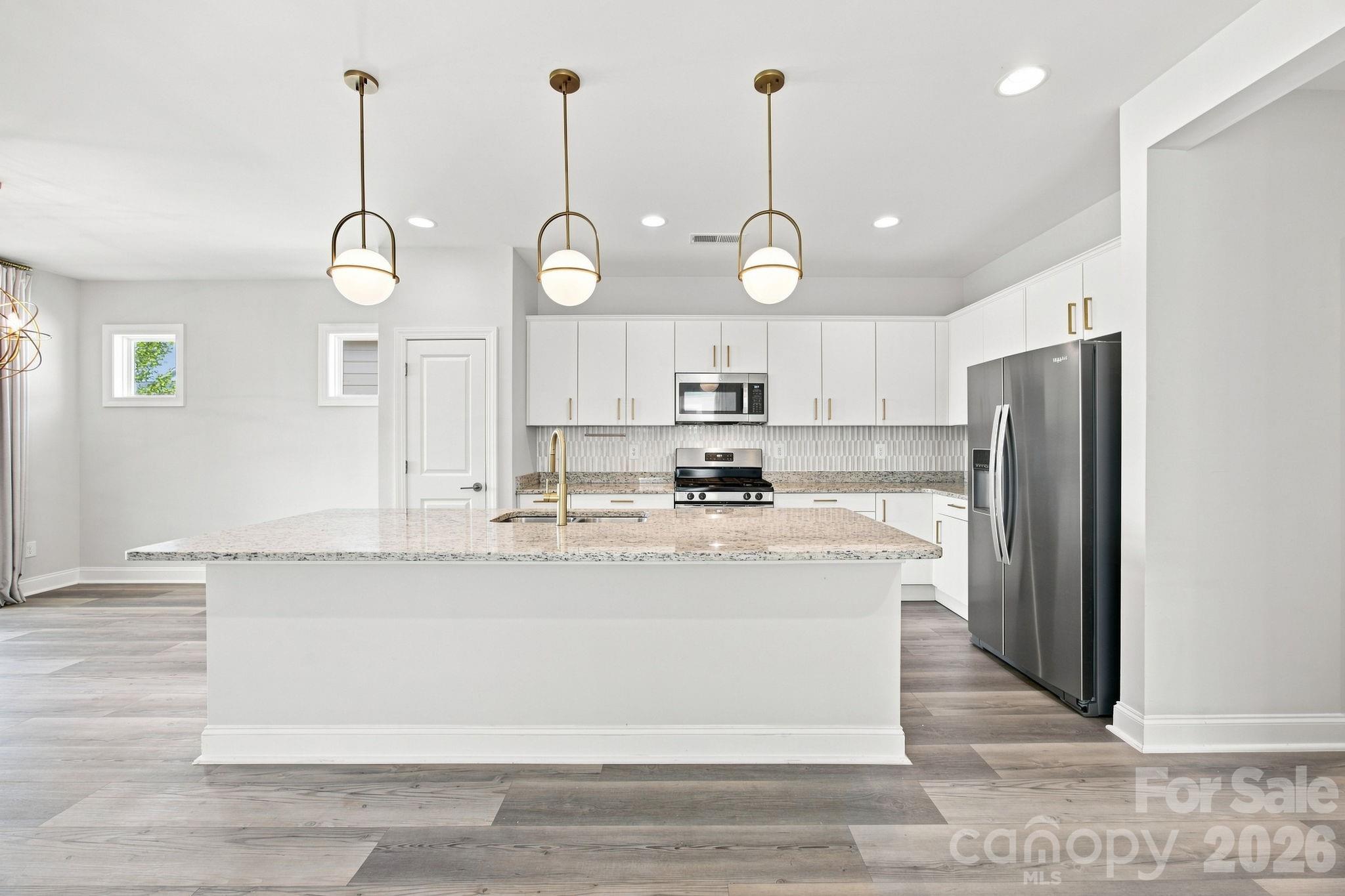 5968 Pier Drive Property Photo 9