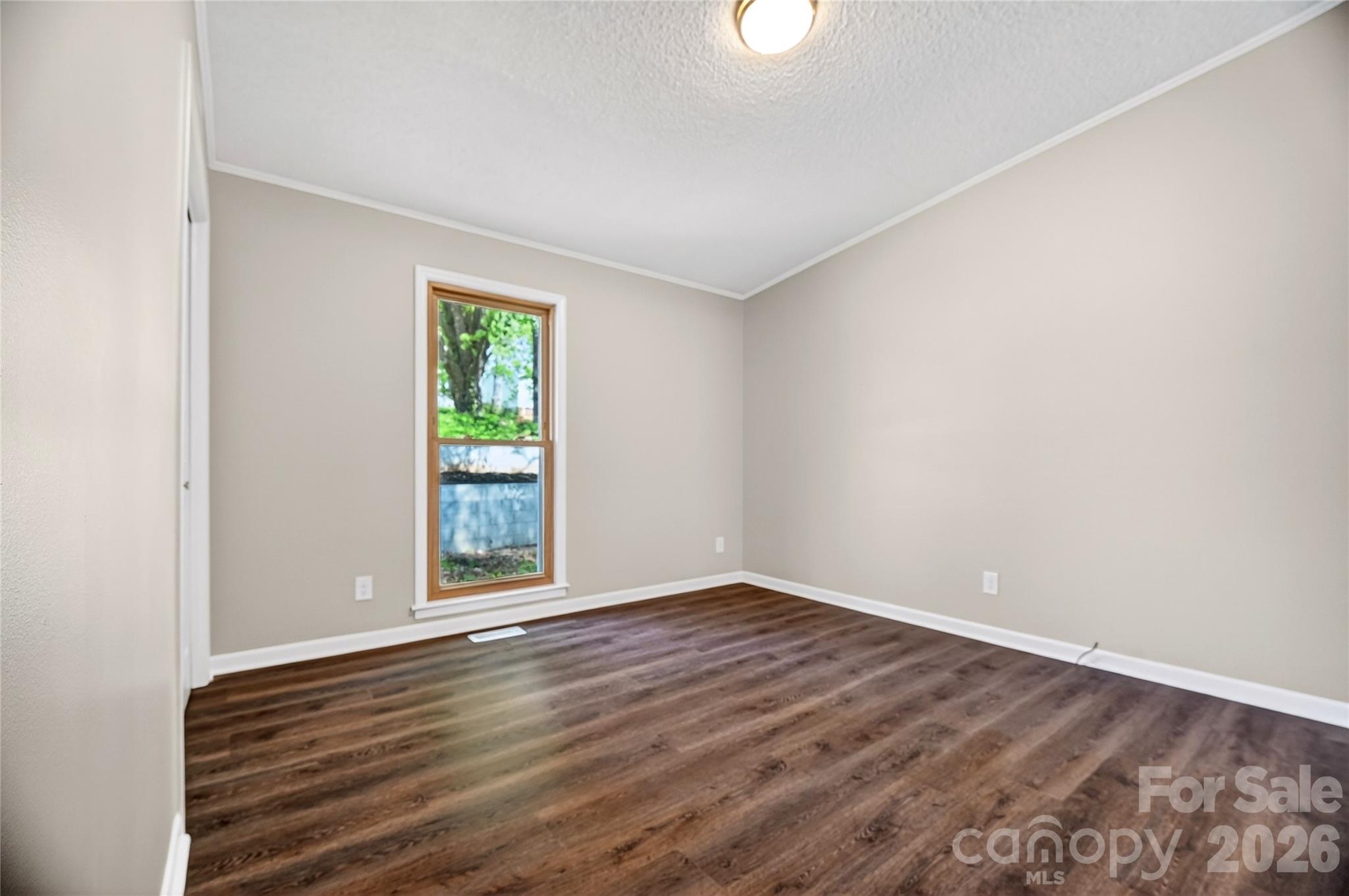 1919 Oak Hollow Road Property Photo 24