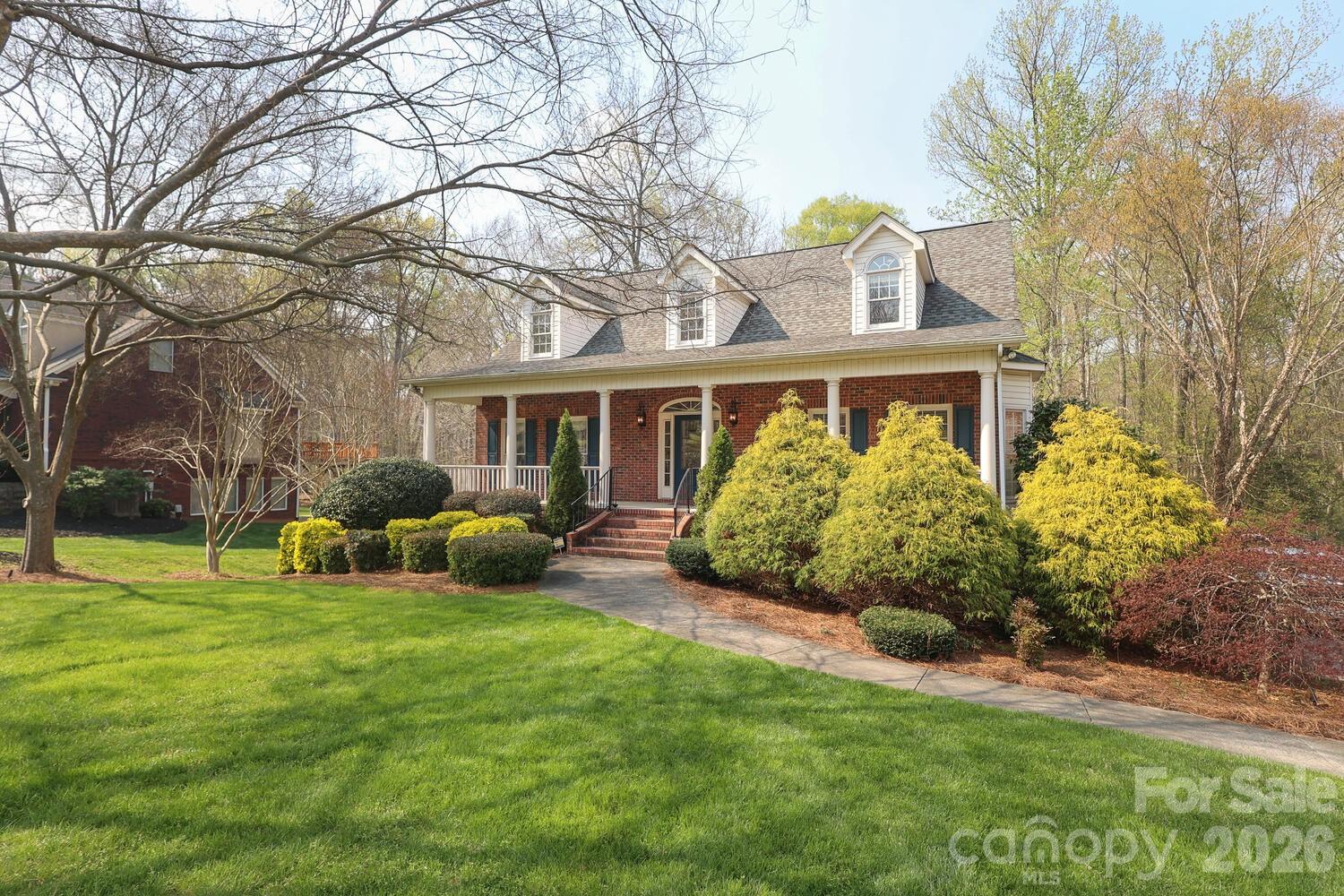 1406 Woodhurst Drive Property Photo 1