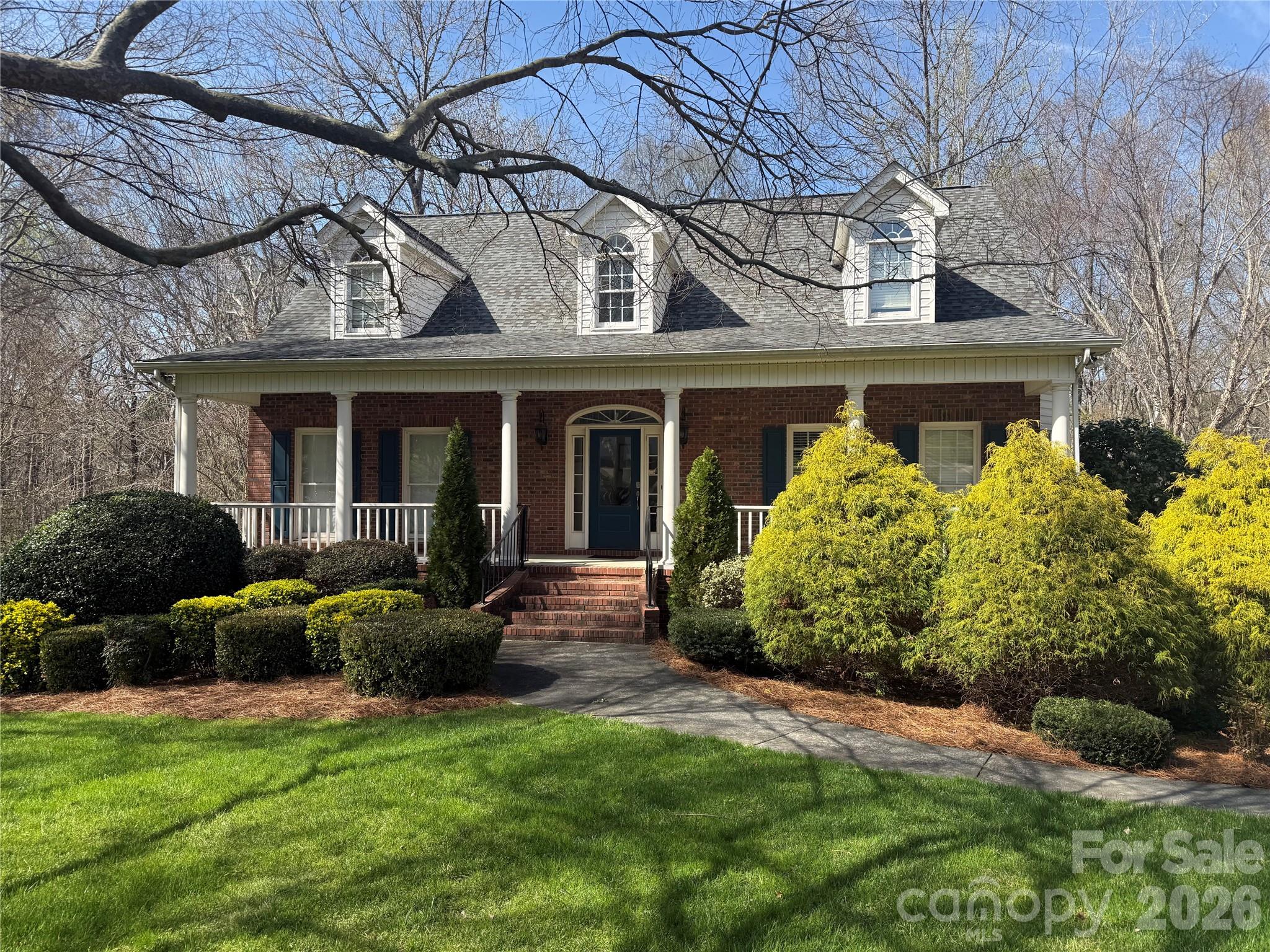 1406 Woodhurst Drive Property Photo 2