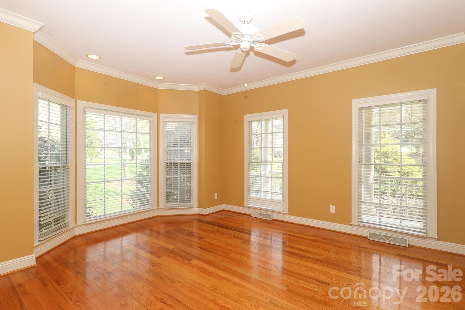 1406 Woodhurst Drive Property Photo 7