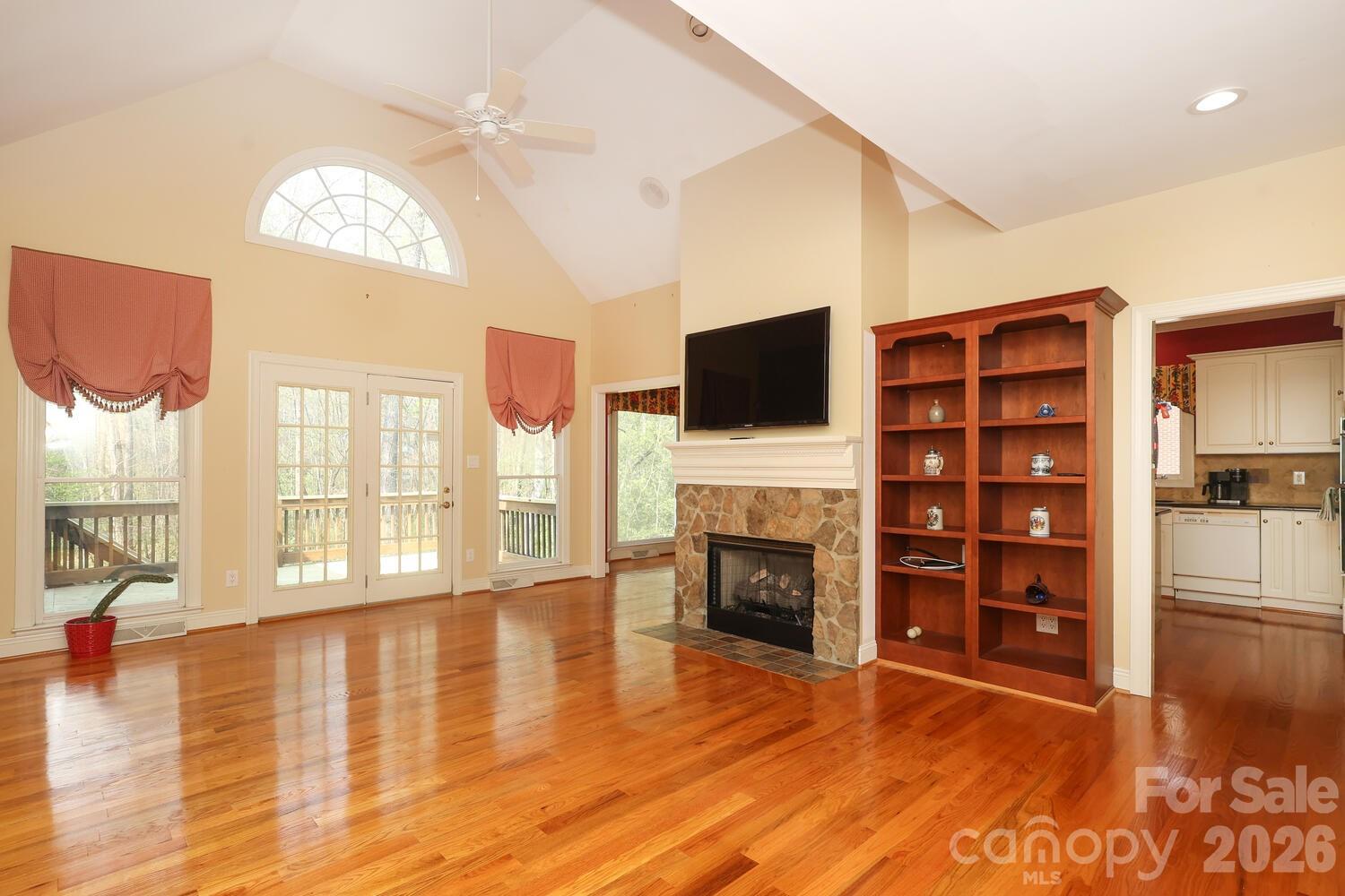 1406 Woodhurst Drive Property Photo 10