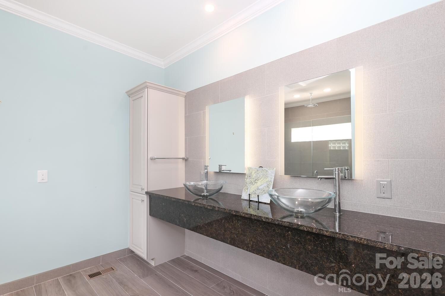 1406 Woodhurst Drive Property Photo 27