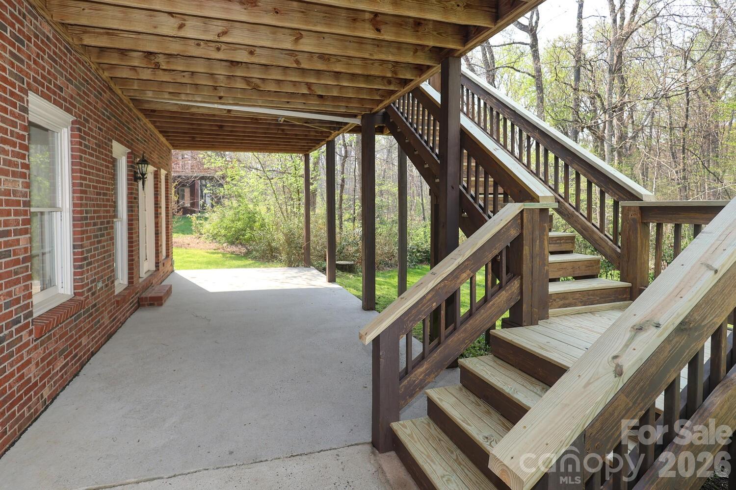 1406 Woodhurst Drive Property Photo 40