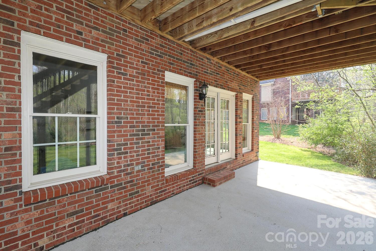 1406 Woodhurst Drive Property Photo 45