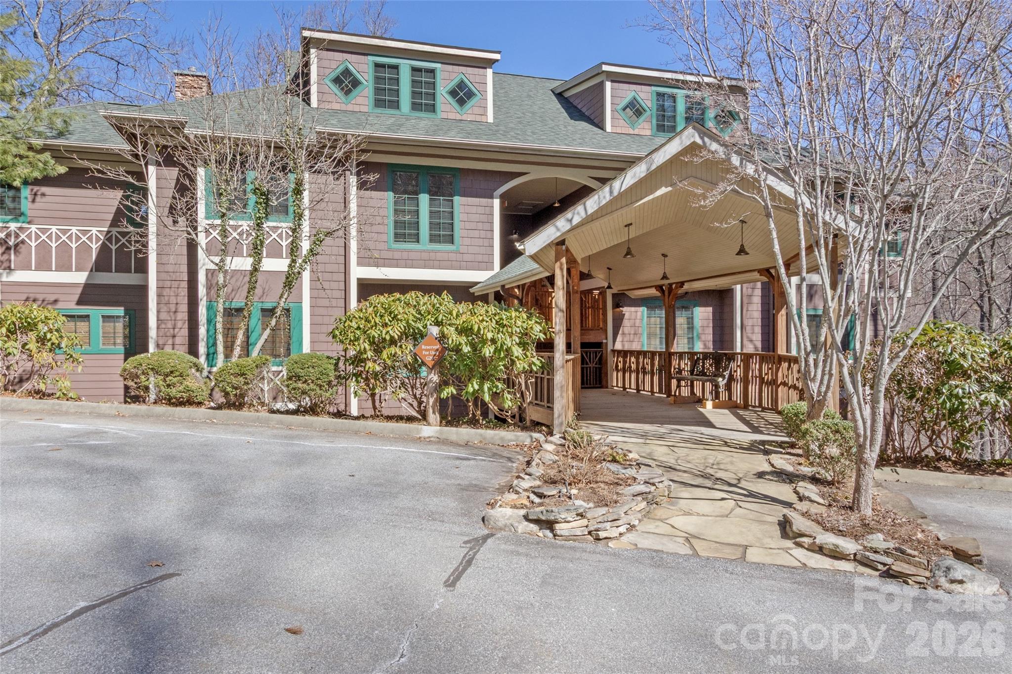 61 Creekside Way G201 Property Photo 2