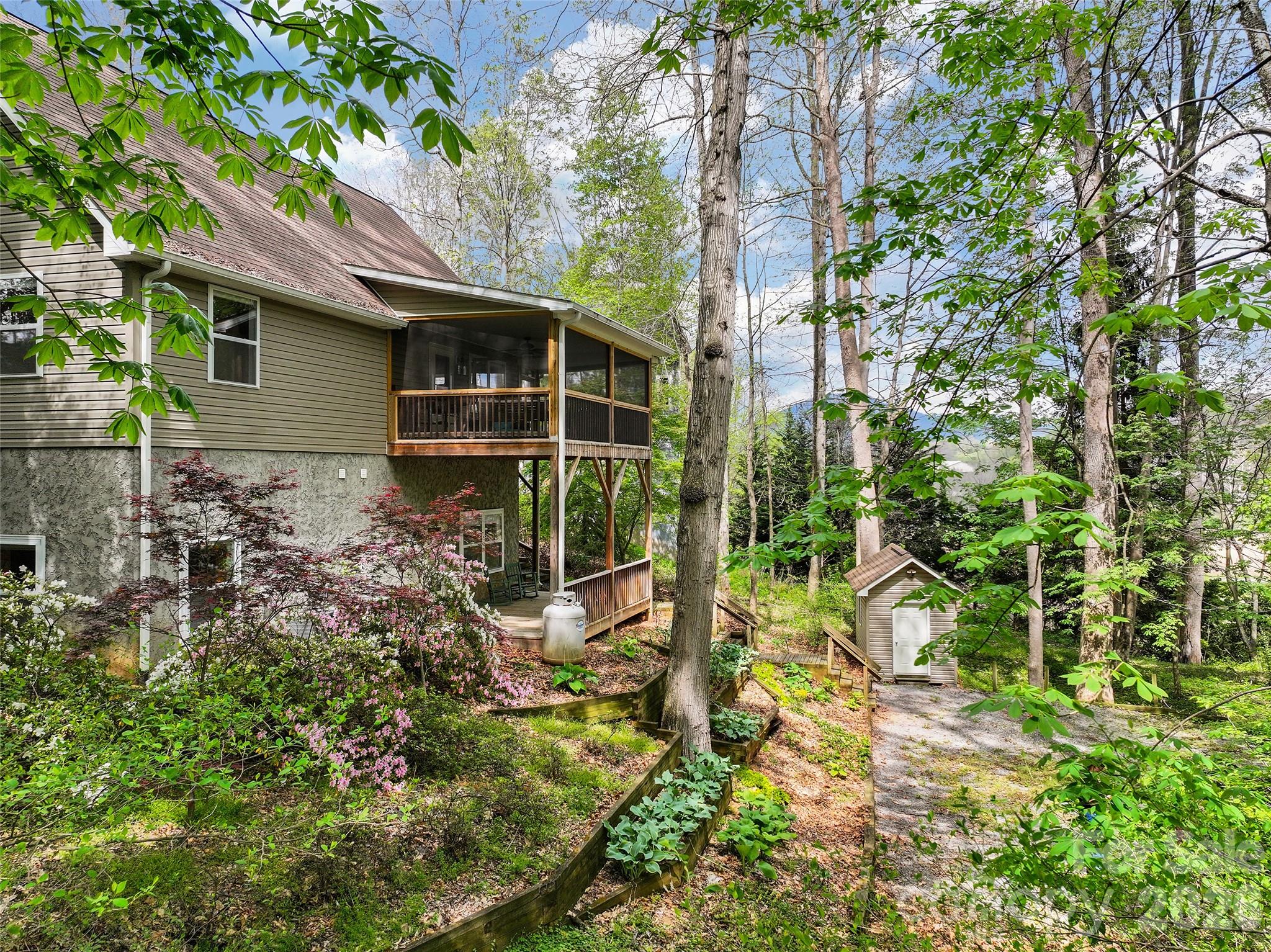 215 Atkins Loop Property Photo 41