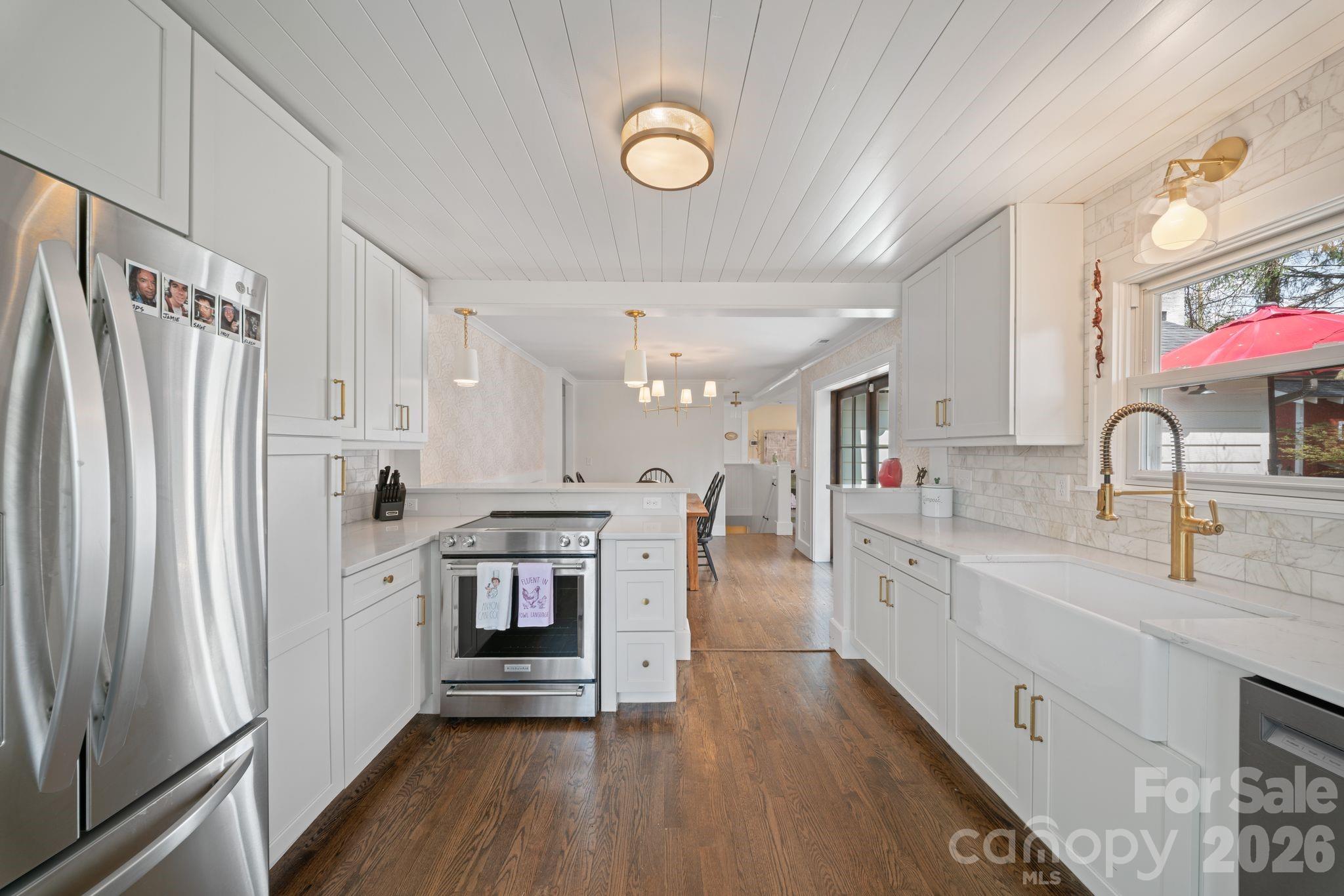 24 Dellwood Street Property Photo 16