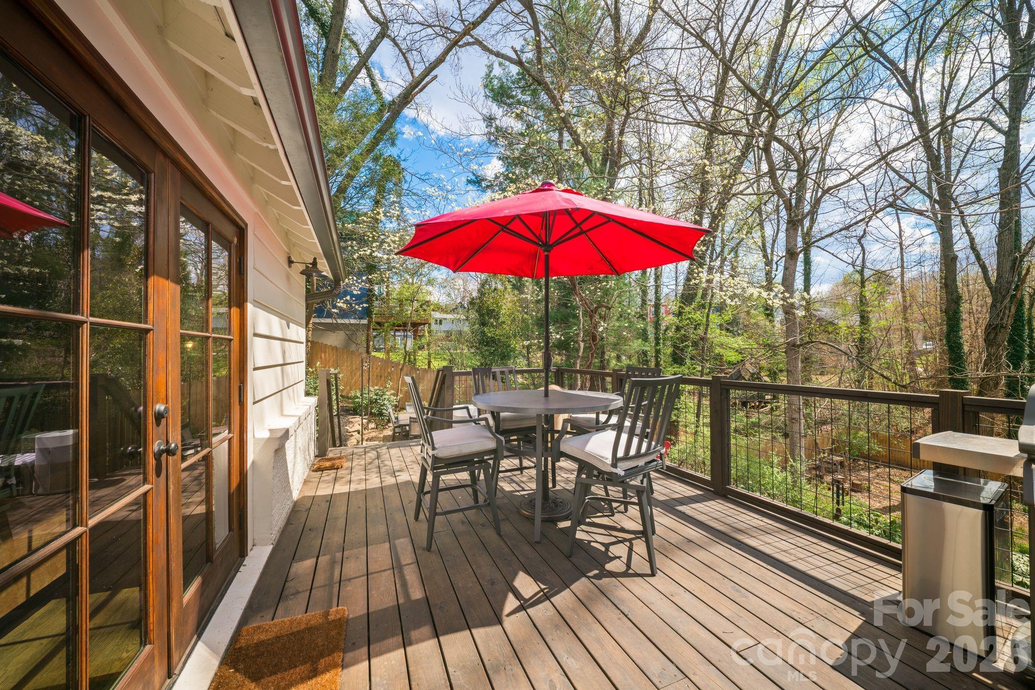 24 Dellwood Street Property Photo 17