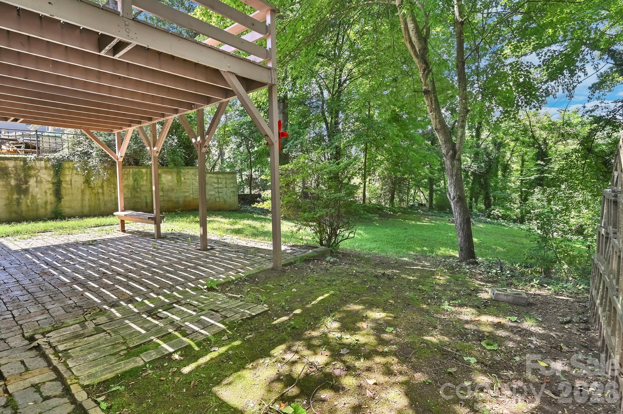 297 White Pine Drive Property Photo 28