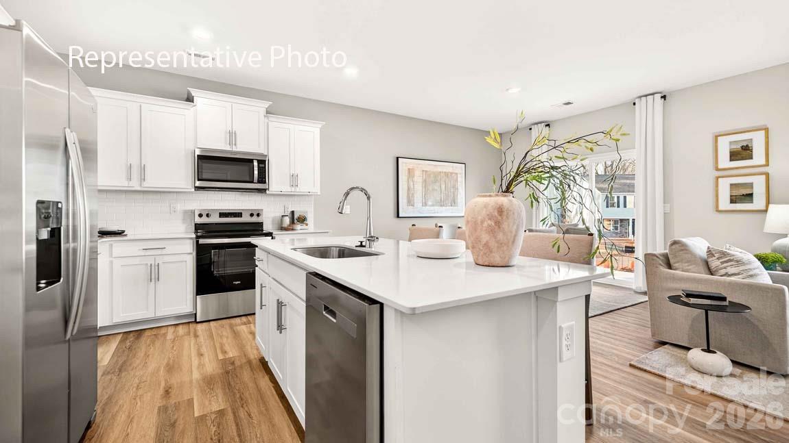 1337 Lily Drive Property Photo 3