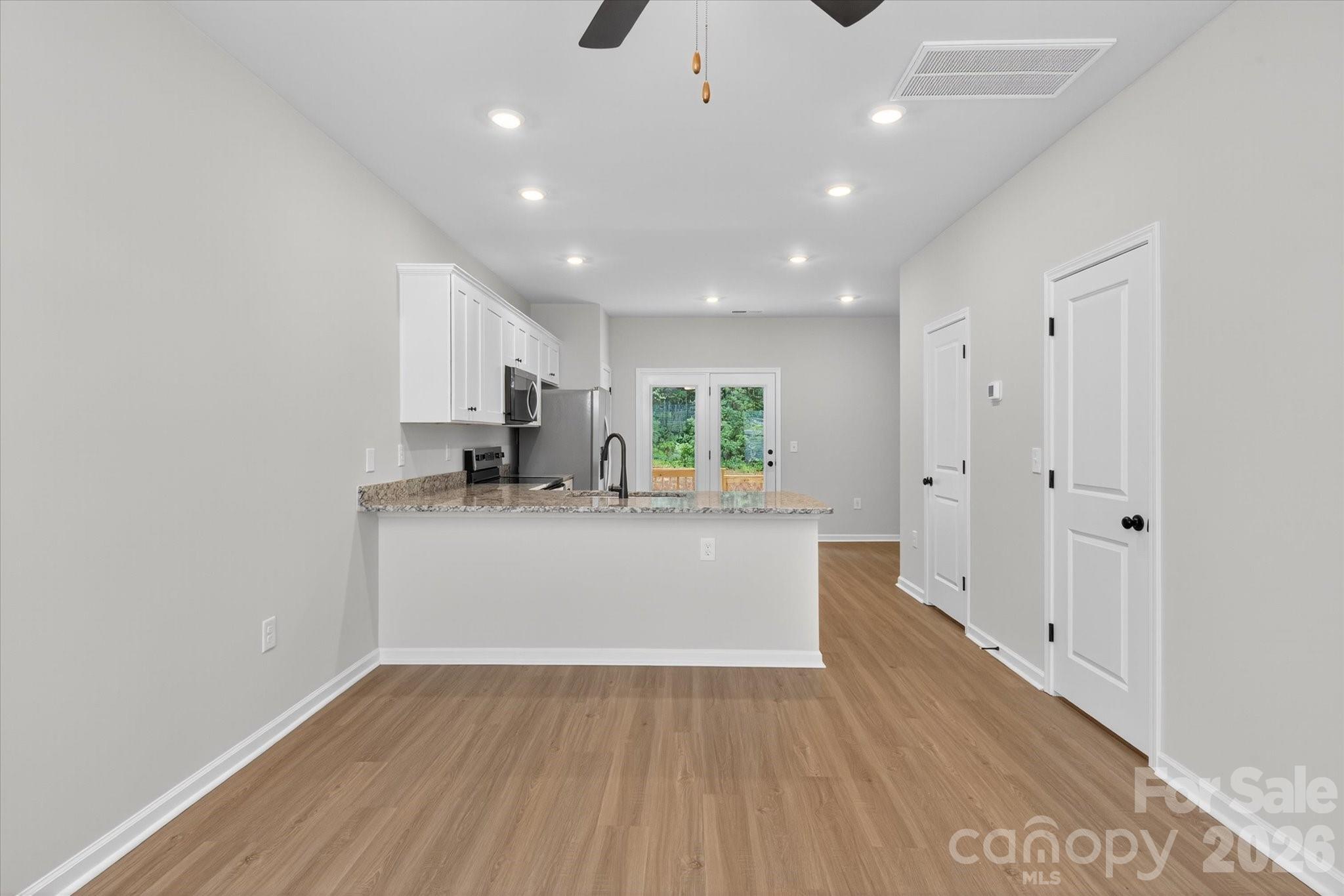1292 Hargrove Avenue Property Photo 4