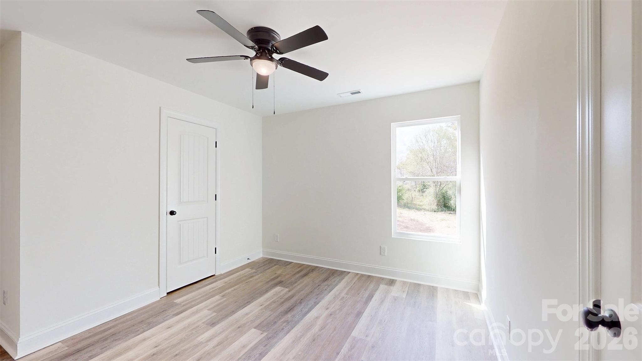 2902 Sweetgrass Lane Property Photo 11