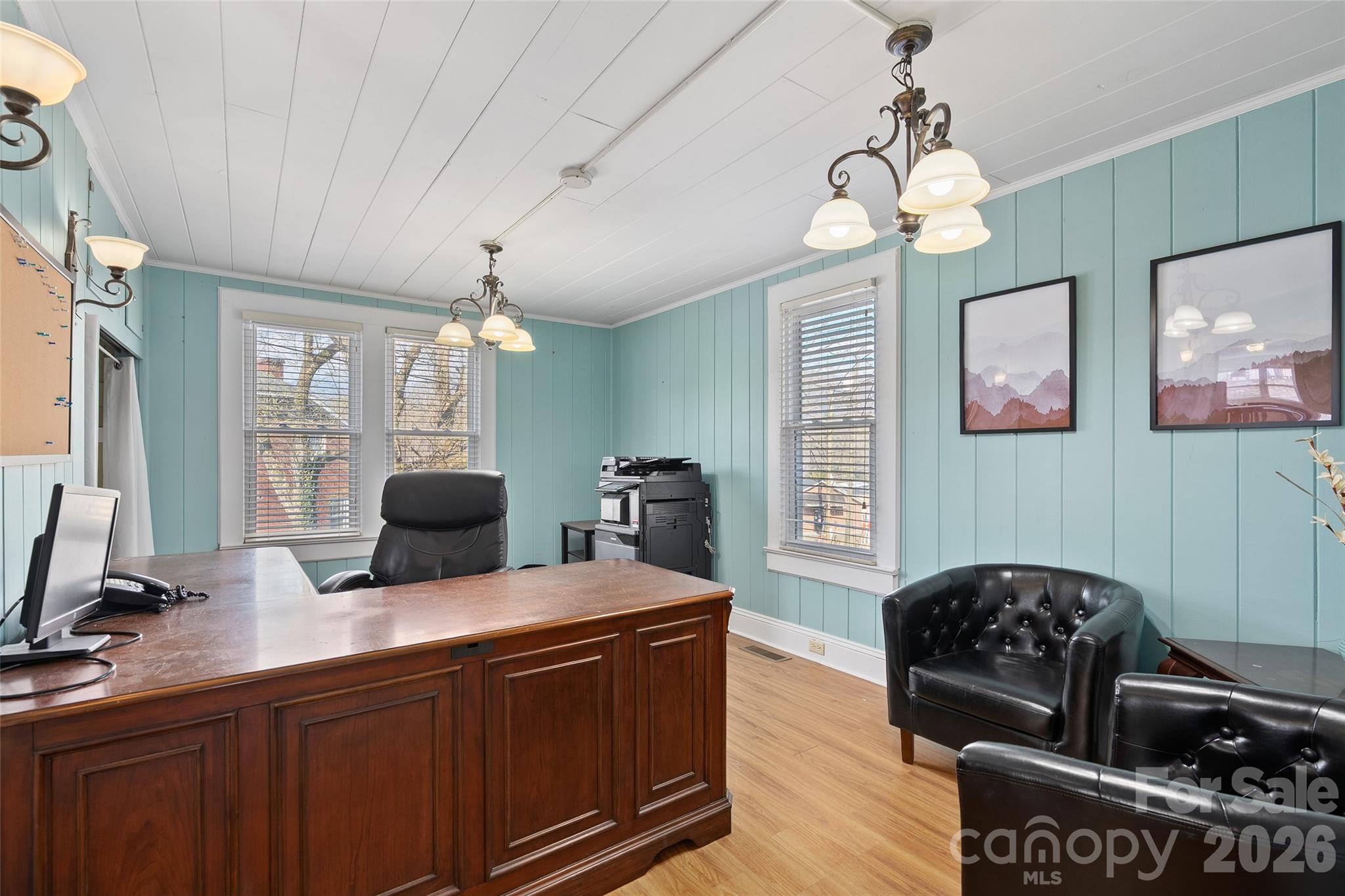 89 Walnut Street Property Photo 9