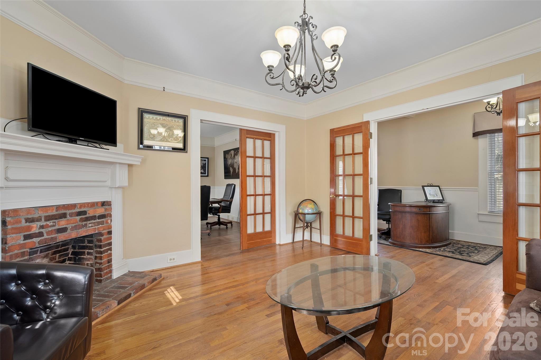89 Walnut Street Property Photo 10