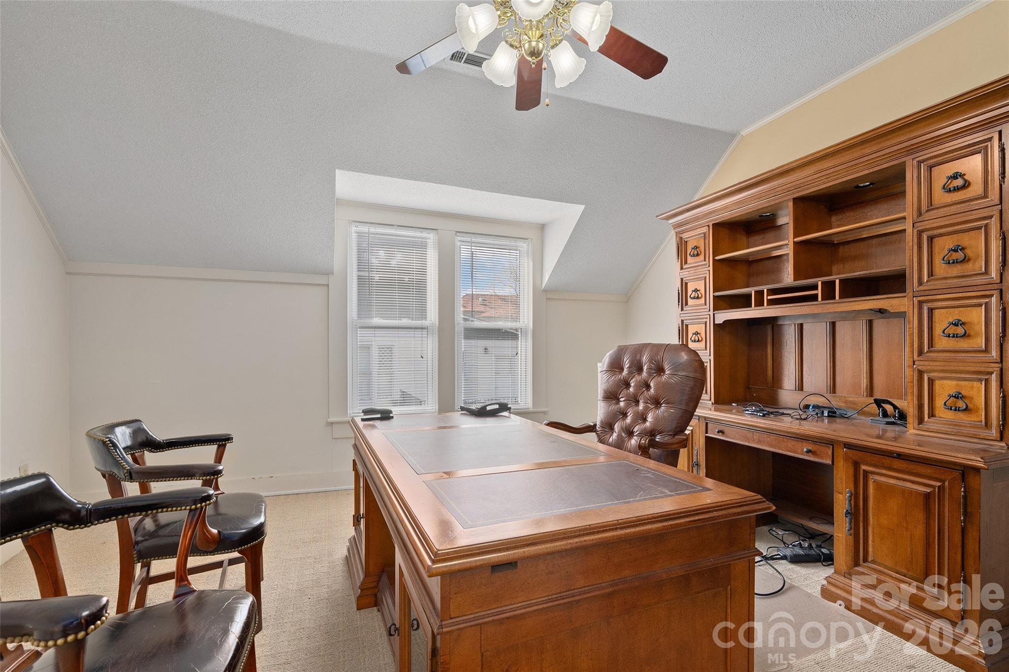 89 Walnut Street Property Photo 17