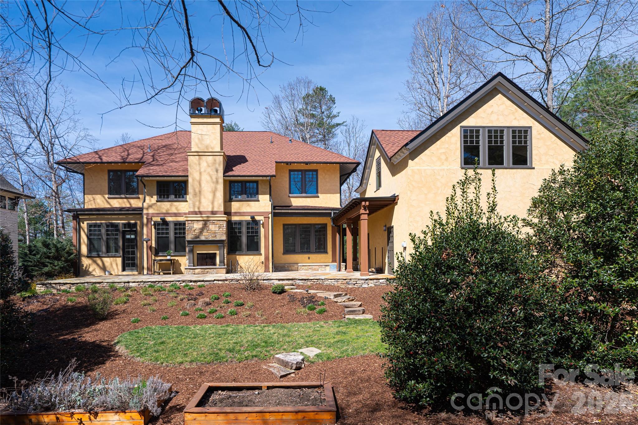 236 Racquet Club Road Property Photo 1