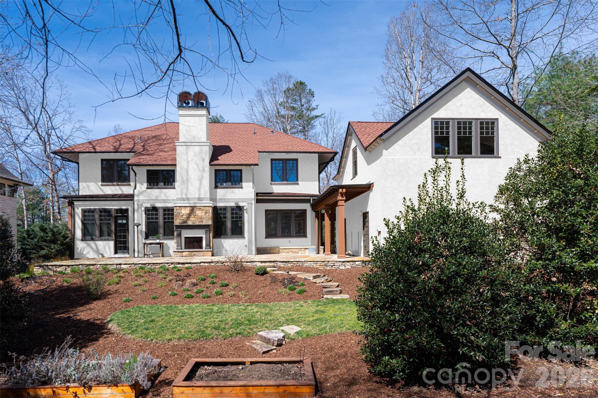 236 Racquet Club Road Property Photo 2