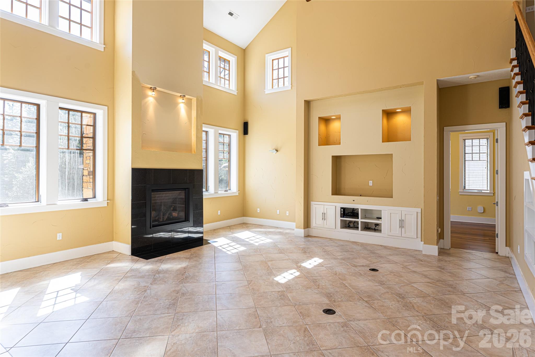 236 Racquet Club Road Property Photo 7