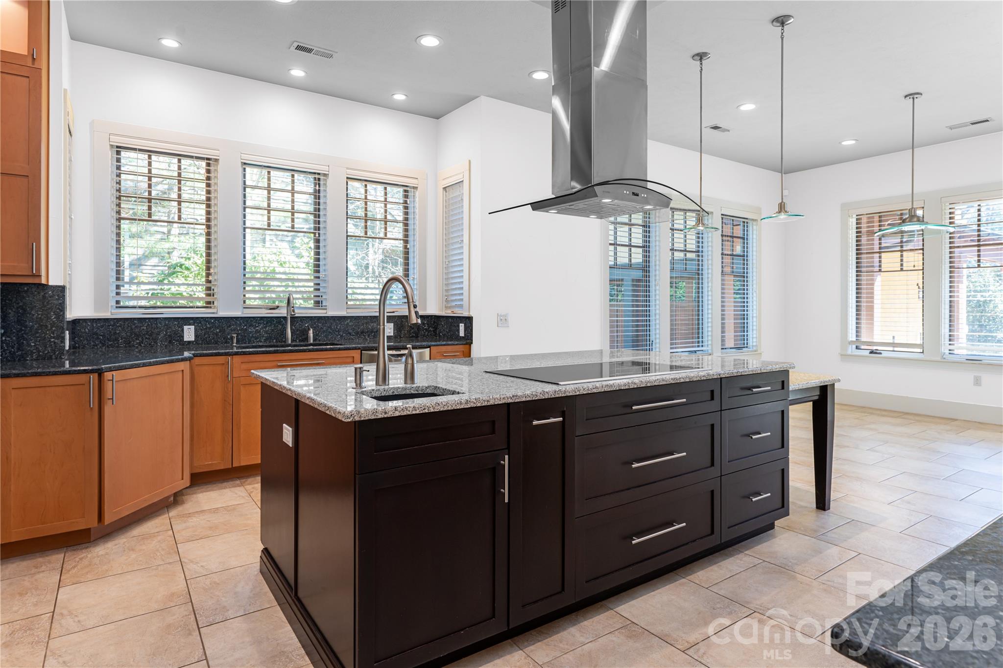 236 Racquet Club Road Property Photo 12