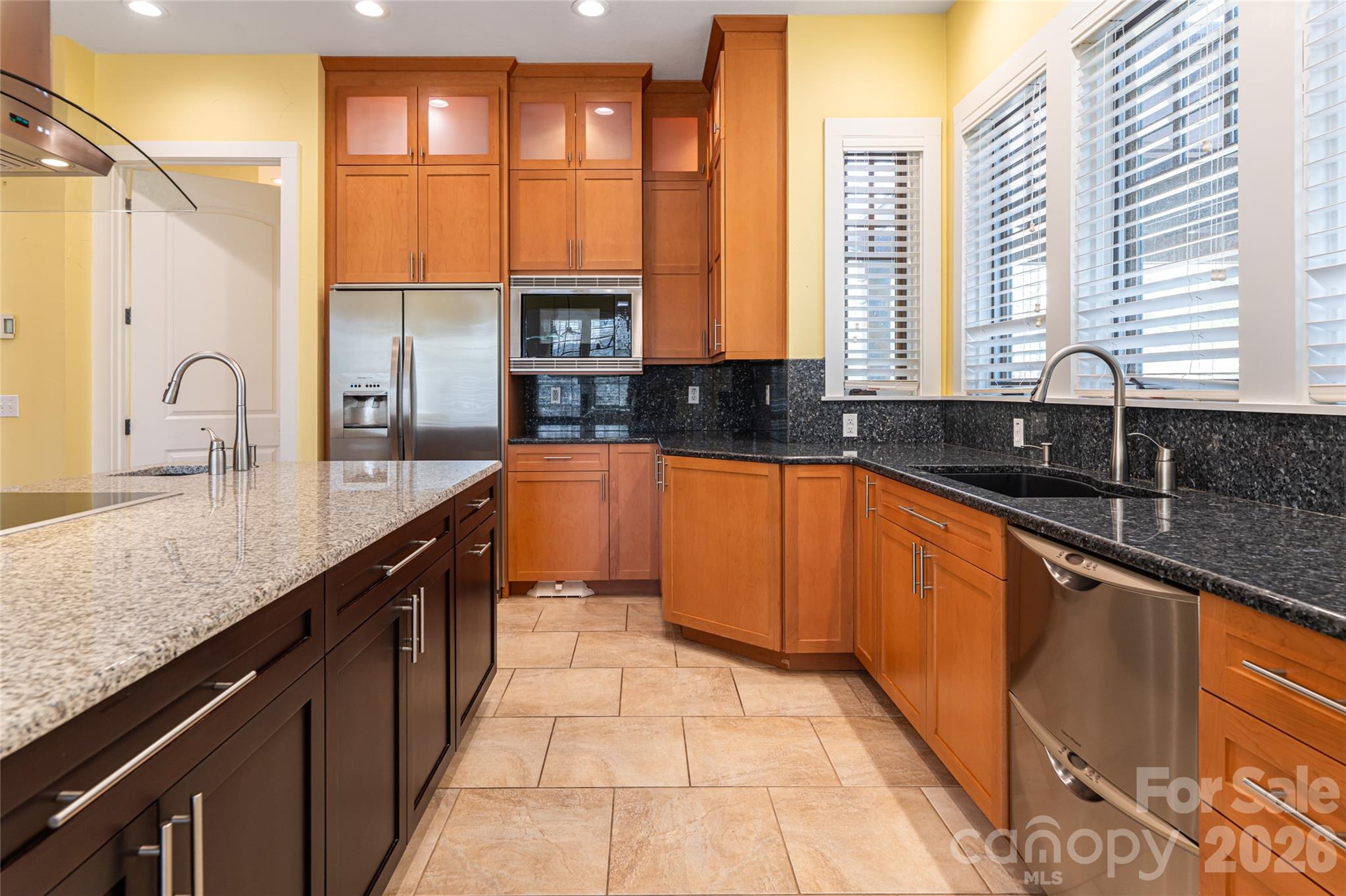 236 Racquet Club Road Property Photo 19