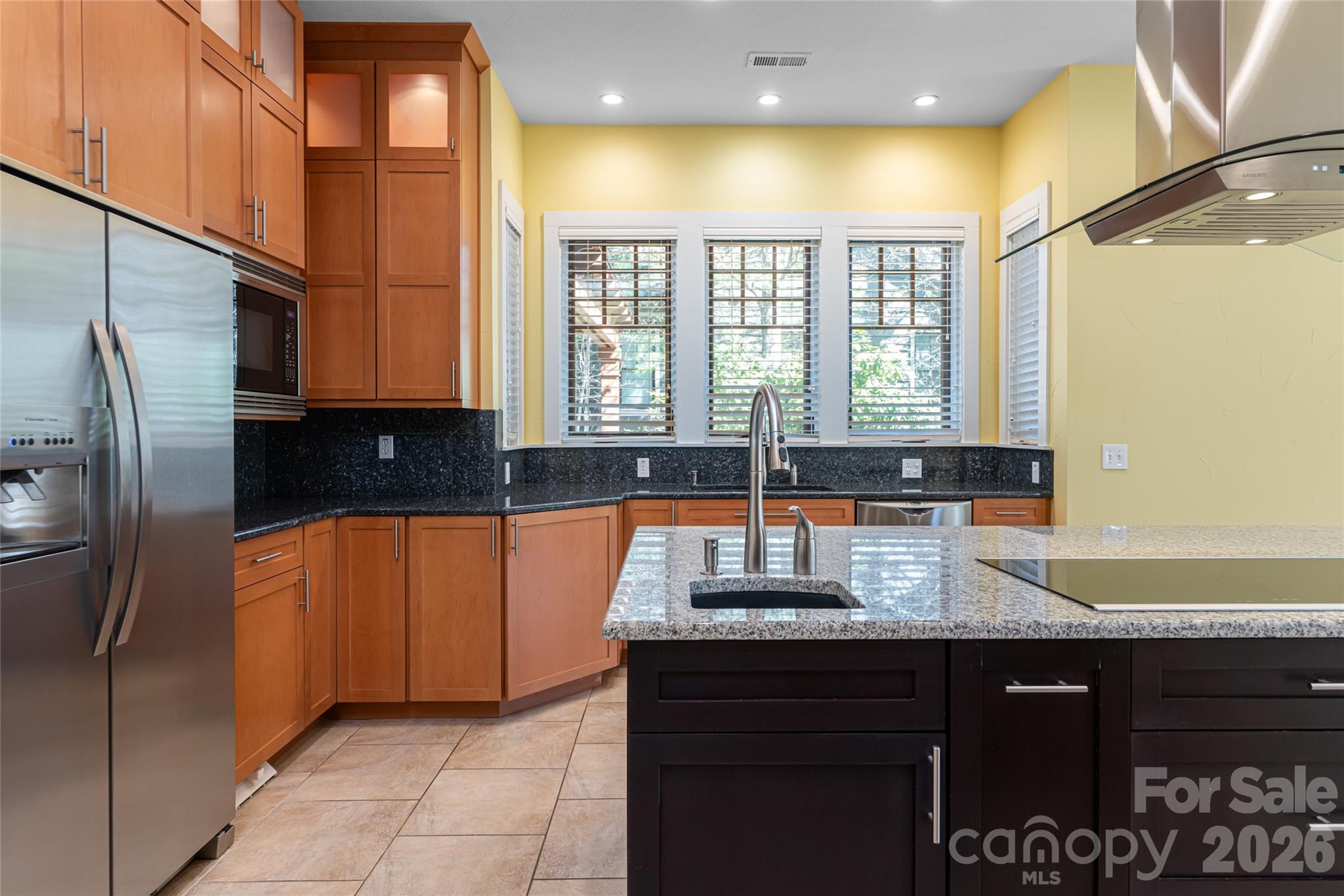 236 Racquet Club Road Property Photo 20