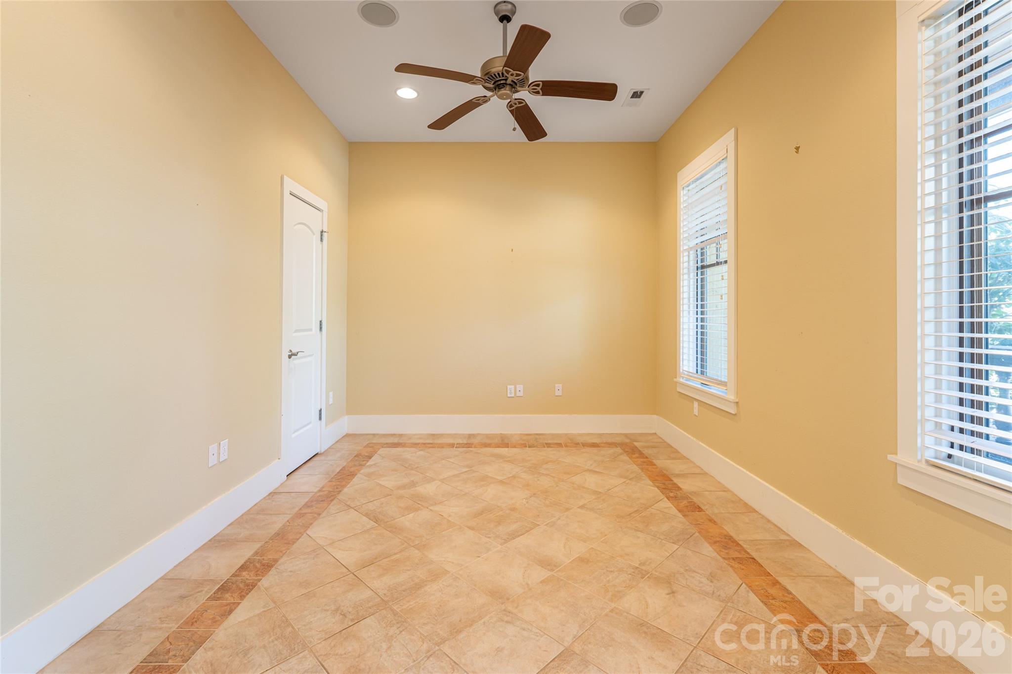 236 Racquet Club Road Property Photo 35