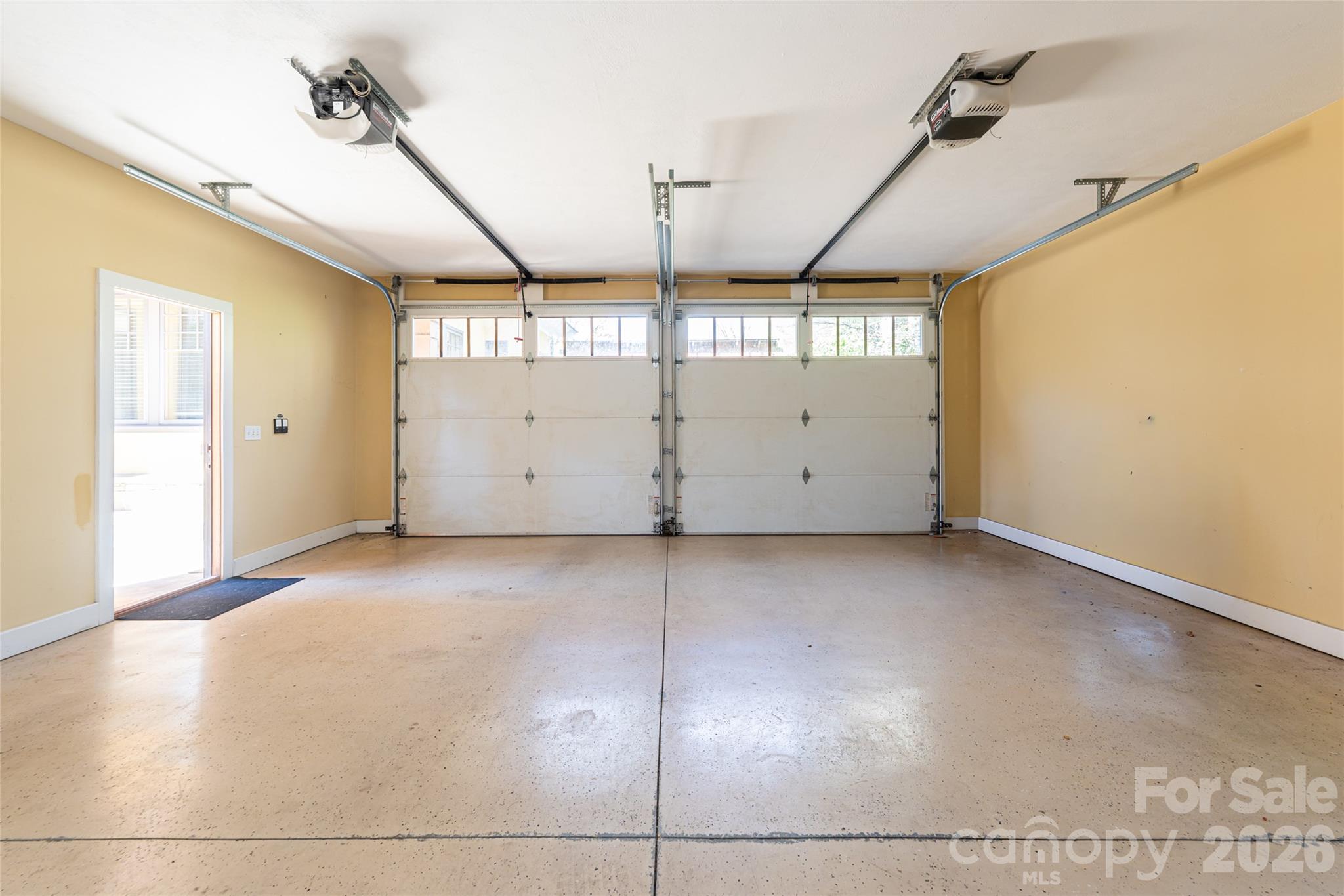 236 Racquet Club Road Property Photo 38