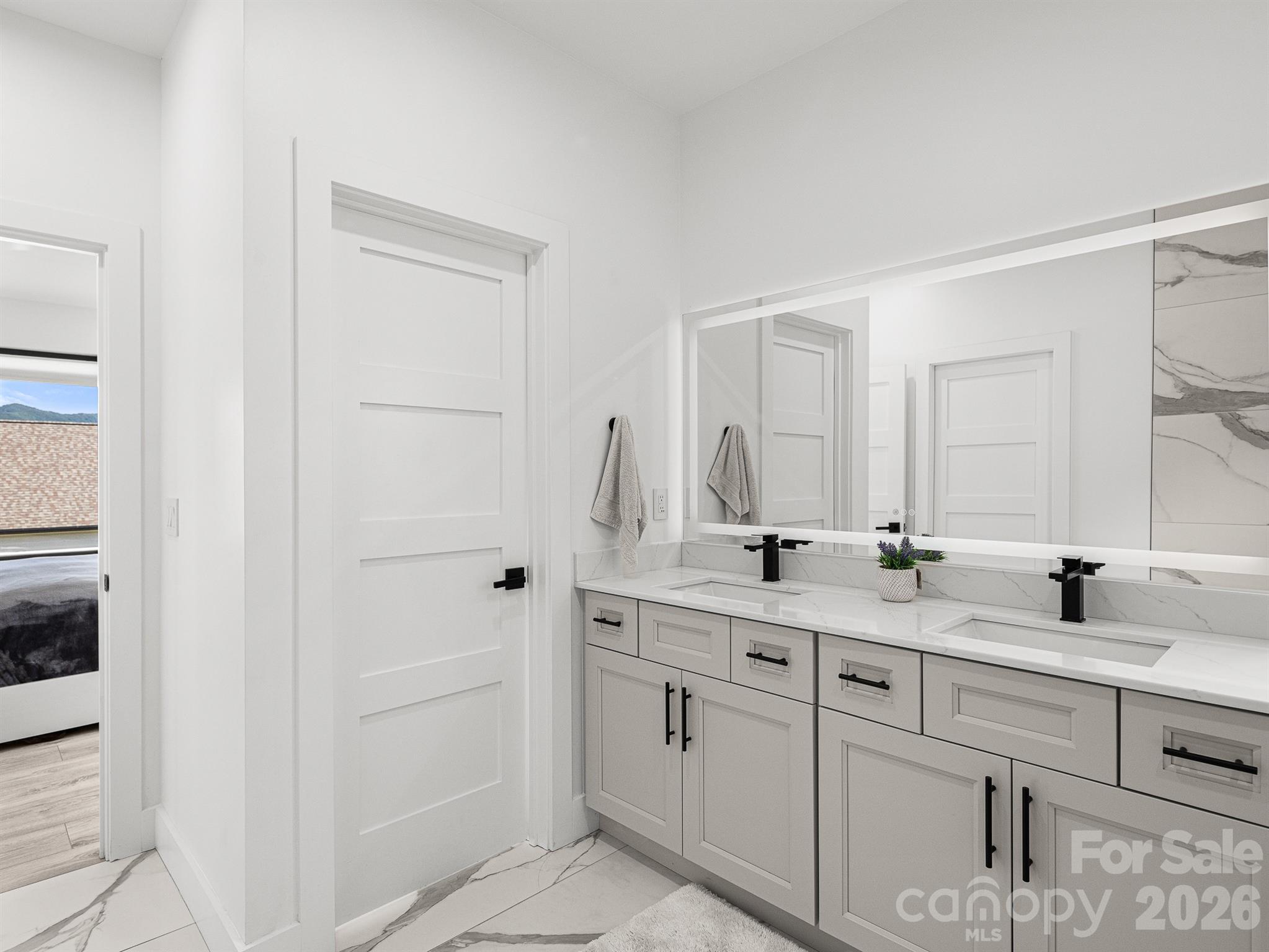 1026 Hillside Ridge Road Property Photo 14