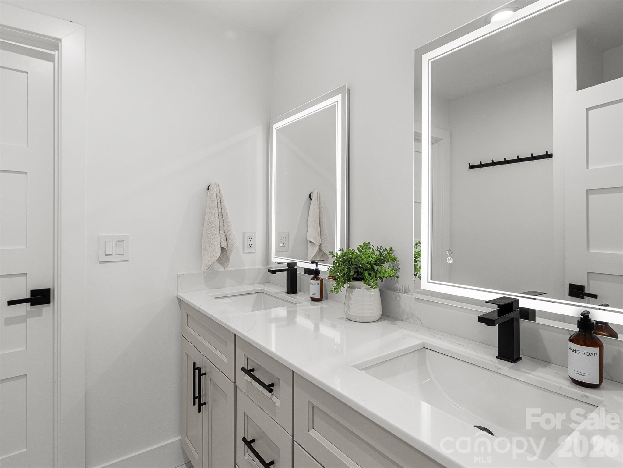 1026 Hillside Ridge Road Property Photo 27