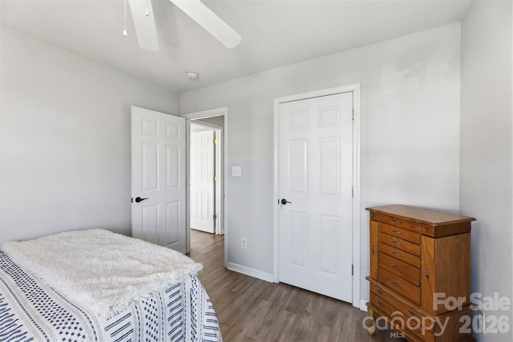 3924 Mohawk Court Property Photo 12