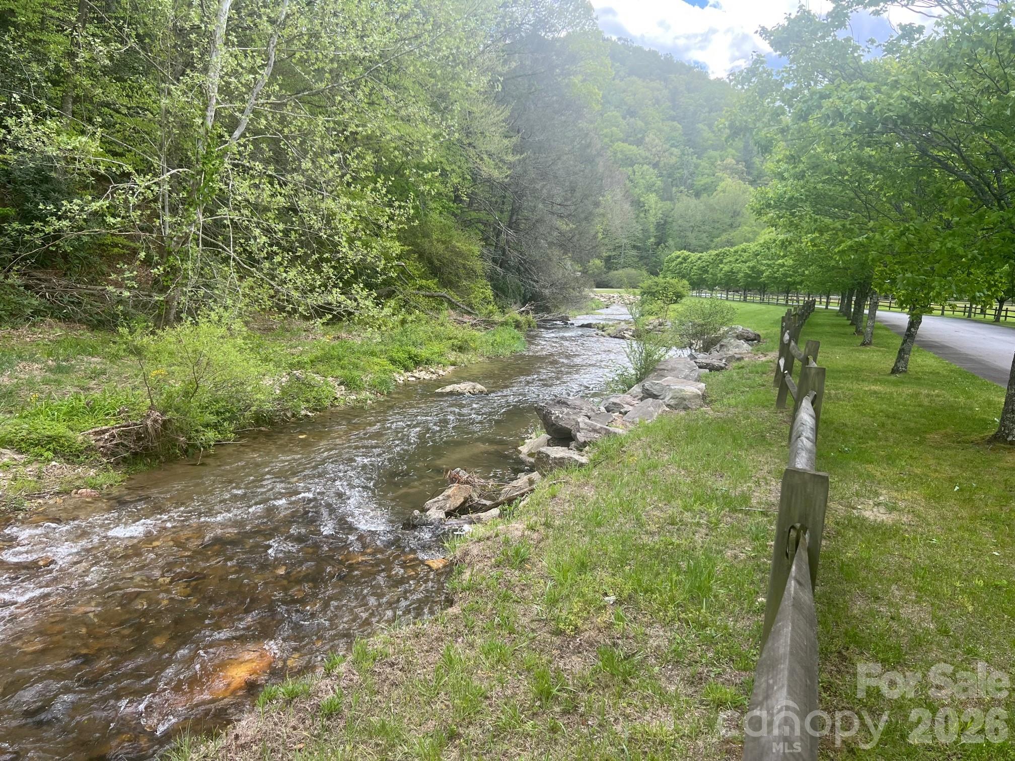531 Roca Vista Drive Property Photo 2